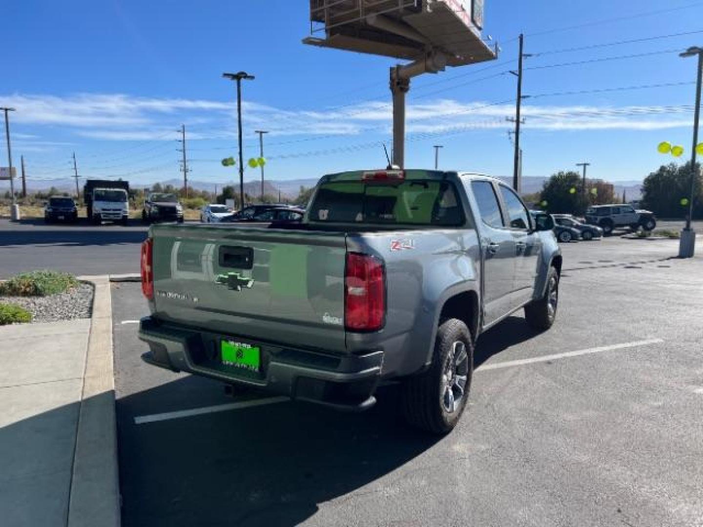 2020 Shadow Gray Metallic /Jet Black Chevrolet Colorado 2WD Crew Cab Short Box Z71 (1GCGSDEN3L1) with an 3.6L V-6 gasoline direct injection engine, Automatic transmission, located at 1865 East Red Hills Pkwy, St. George, 84770, (435) 628-0023, 37.120850, -113.543640 - We specialize in helping ALL people get the best financing available. No matter your credit score, good, bad or none we can get you an amazing rate. Had a bankruptcy, divorce, or repossessions? We give you the green light to get your credit back on the road. Low down and affordable payments that fit - Photo#6