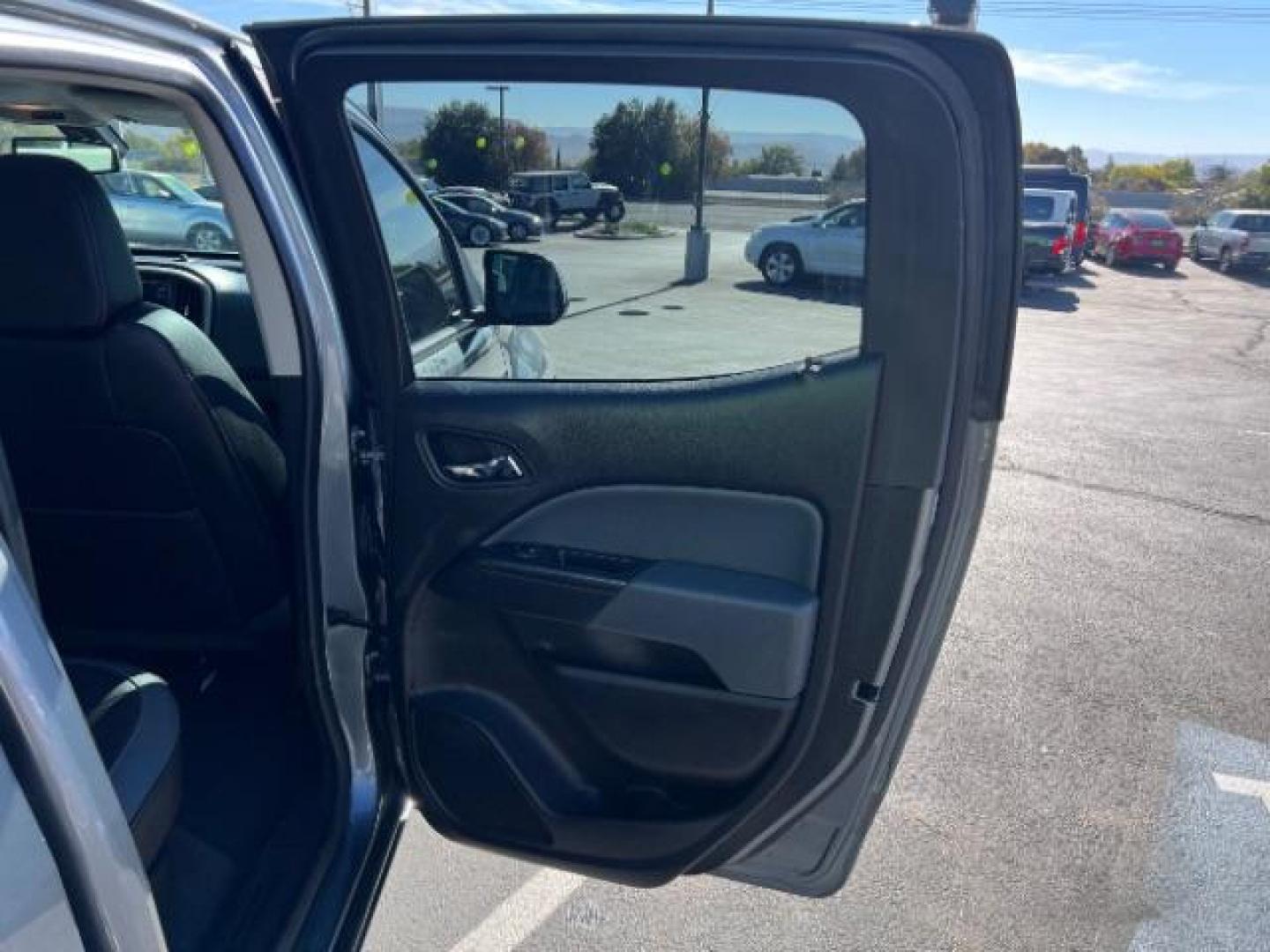 2020 Shadow Gray Metallic /Jet Black Chevrolet Colorado 2WD Crew Cab Short Box Z71 (1GCGSDEN3L1) with an 3.6L V-6 gasoline direct injection engine, Automatic transmission, located at 1865 East Red Hills Pkwy, St. George, 84770, (435) 628-0023, 37.120850, -113.543640 - We specialize in helping ALL people get the best financing available. No matter your credit score, good, bad or none we can get you an amazing rate. Had a bankruptcy, divorce, or repossessions? We give you the green light to get your credit back on the road. Low down and affordable payments that fit - Photo#25