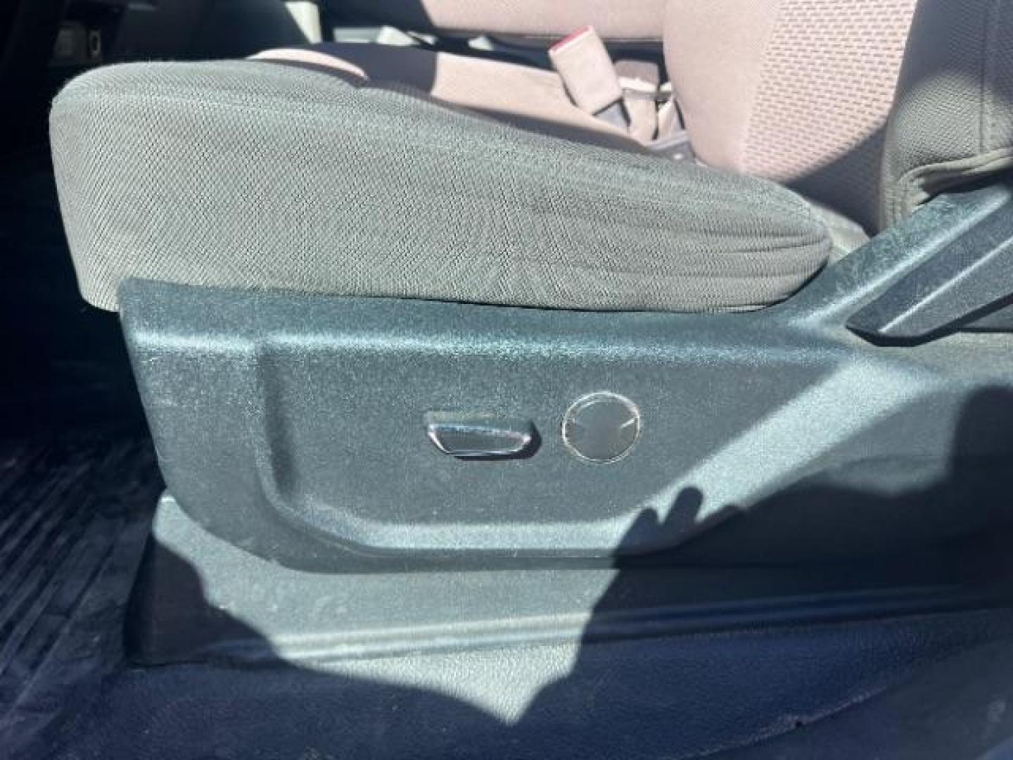 2017 Oxford White /Medium Earth Gray Ford F-550 Chassis XLT (1FD0W5HT1HE) with an Powerstroke 6.7L V-8 diesel direct injection engine, Automatic transmission, located at 940 North Main Street, Cedar City, UT, 84720, (435) 628-0023, 37.692936, -113.061897 - Photo#13