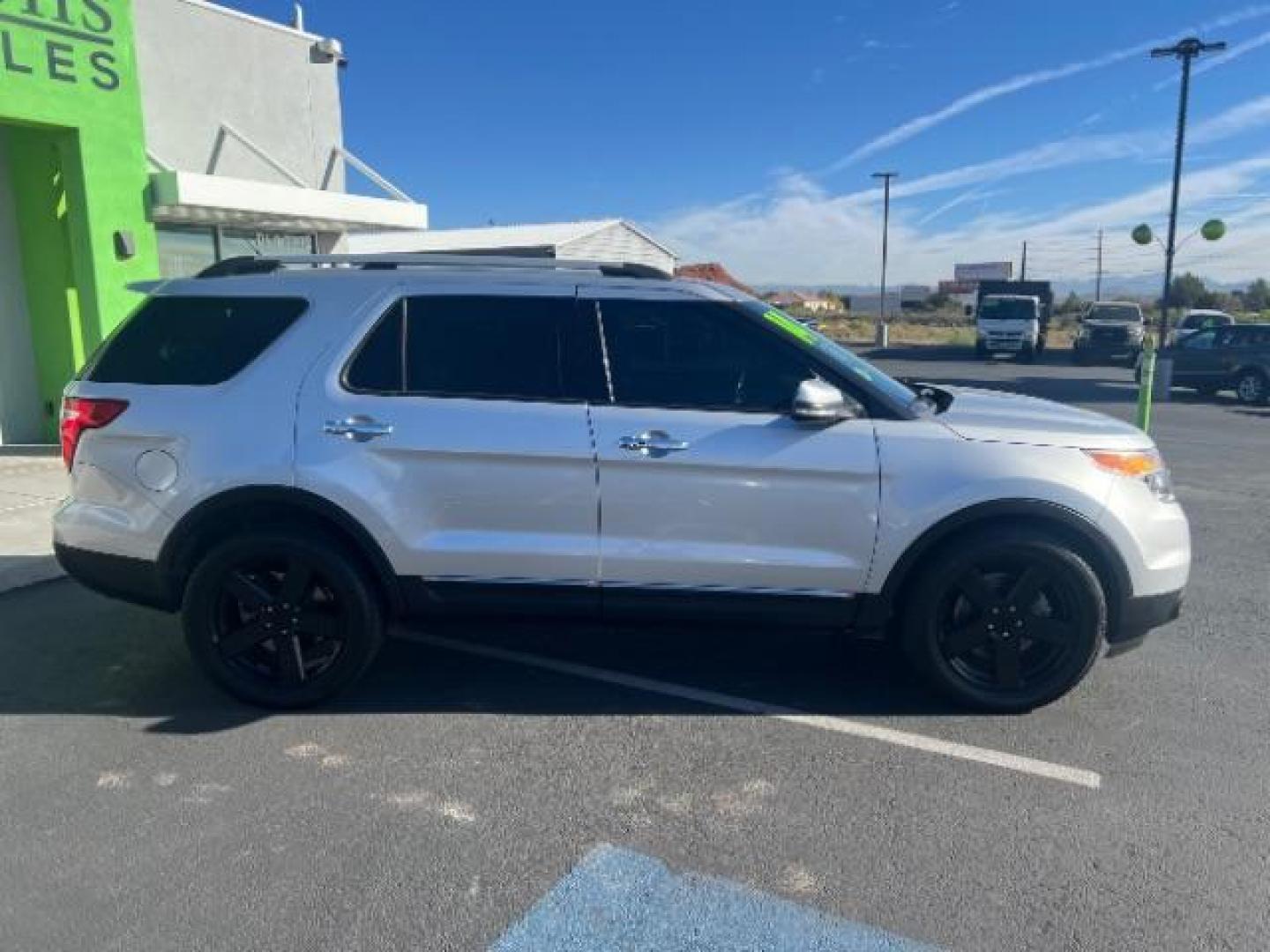 2014 Ingot Silver Metallic /Charcoal Black w/Pecan Inserts Ford Explorer Limited (1FM5K8F84EG) with an 3.5L V-6 DOHC engine, Automatic transmission, located at 940 North Main Street, Cedar City, UT, 84720, (435) 628-0023, 37.692936, -113.061897 - Photo#7