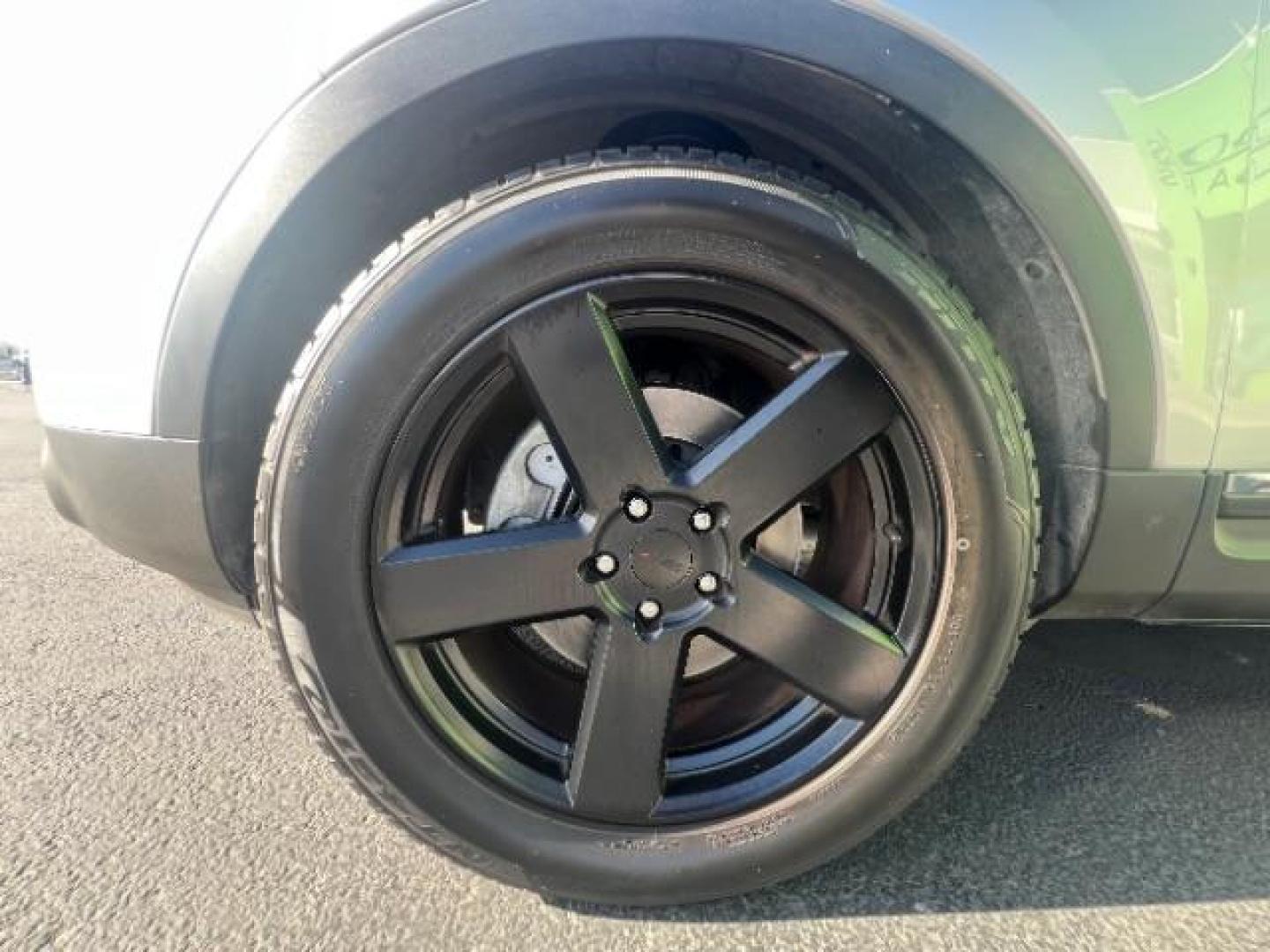 2014 Ingot Silver Metallic /Charcoal Black w/Pecan Inserts Ford Explorer Limited (1FM5K8F84EG) with an 3.5L V-6 DOHC engine, Automatic transmission, located at 940 North Main Street, Cedar City, UT, 84720, (435) 628-0023, 37.692936, -113.061897 - Photo#11