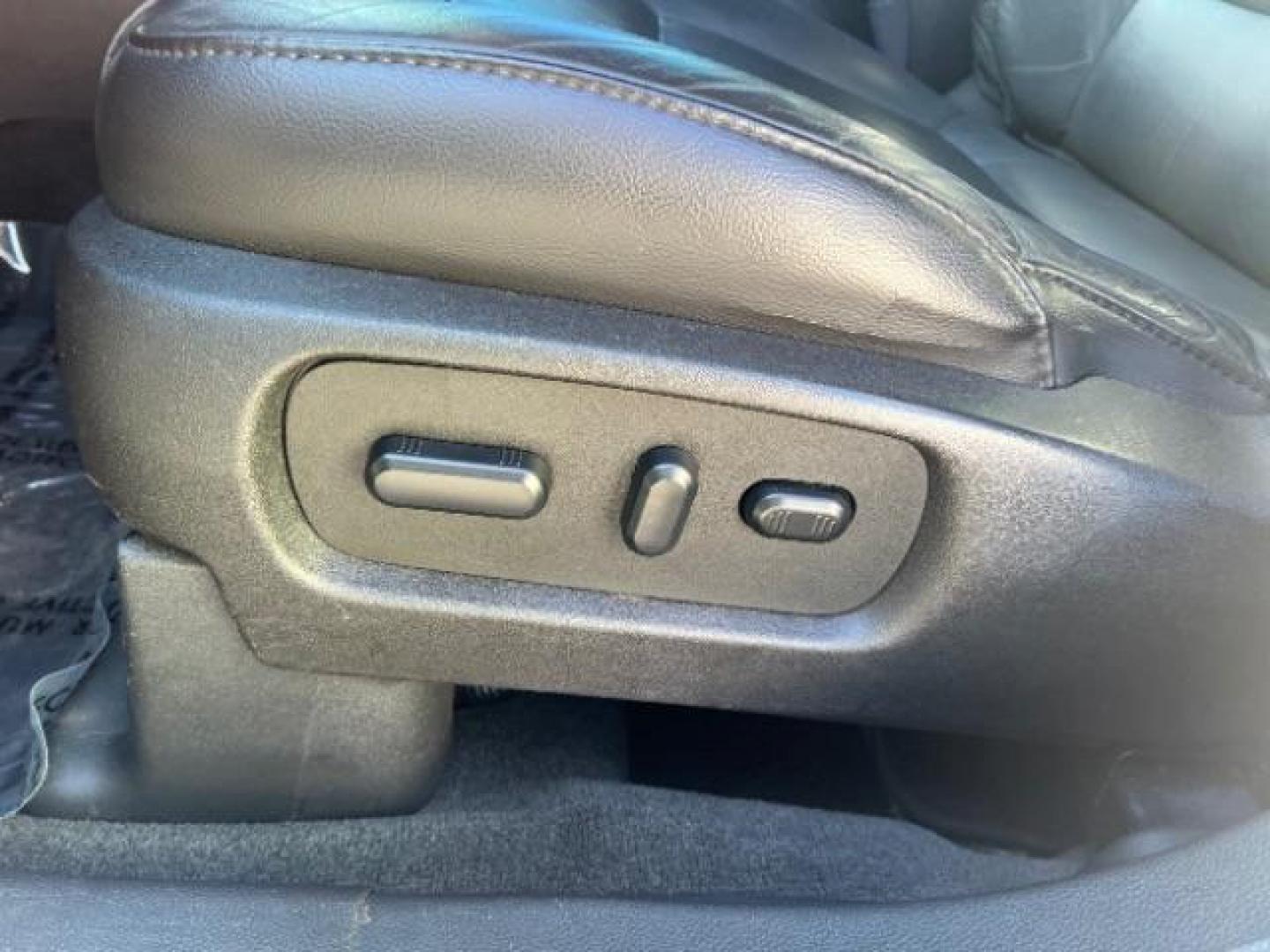 2014 Ingot Silver Metallic /Charcoal Black w/Pecan Inserts Ford Explorer Limited (1FM5K8F84EG) with an 3.5L V-6 DOHC engine, Automatic transmission, located at 940 North Main Street, Cedar City, UT, 84720, (435) 628-0023, 37.692936, -113.061897 - Photo#13