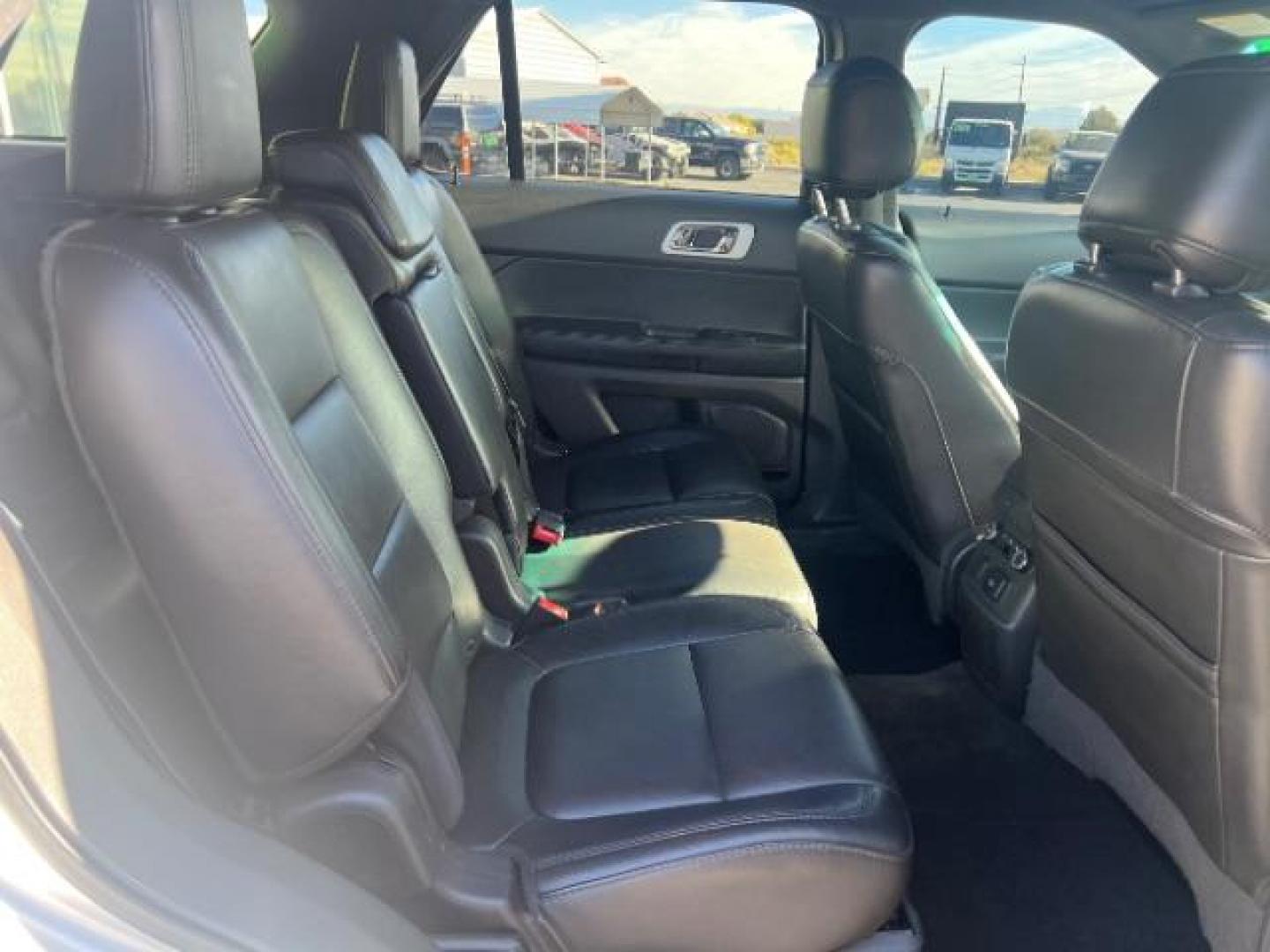 2014 Ingot Silver Metallic /Charcoal Black w/Pecan Inserts Ford Explorer Limited (1FM5K8F84EG) with an 3.5L V-6 DOHC engine, Automatic transmission, located at 940 North Main Street, Cedar City, UT, 84720, (435) 628-0023, 37.692936, -113.061897 - Photo#30