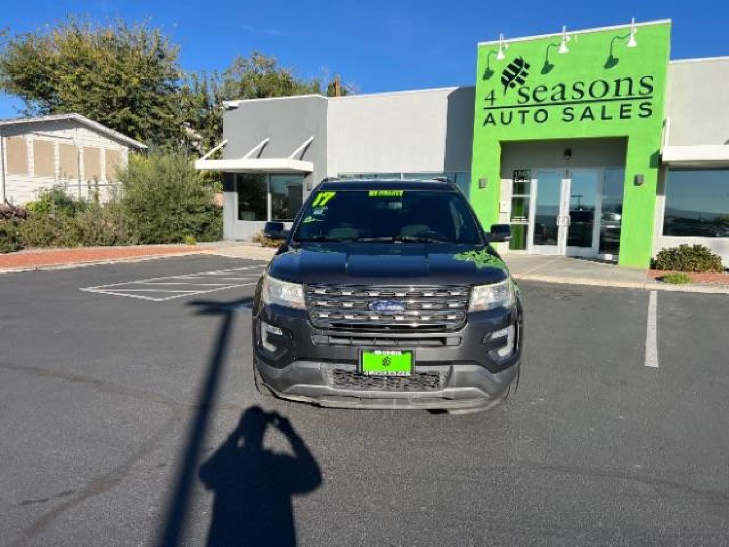 2017 Smoked Quartz Metallic Tinted Clearcoat /Ebony Black Ford Explorer XLT (1FM5K7D85HG) with an EcoBoost 2.3L I-4 gasoline direct injection engine, Automatic transmission, located at 1865 East Red Hills Pkwy, St. George, 84770, (435) 628-0023, 37.120850, -113.543640 - We specialize in helping ALL people get the best financing available. No matter your credit score, good, bad or none we can get you an amazing rate. Had a bankruptcy, divorce, or repossessions? We give you the green light to get your credit back on the road. Low down and affordable payments that fit - Photo#1