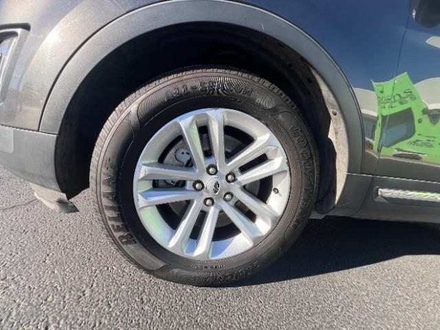 2017 Smoked Quartz Metallic Tinted Clearcoat /Ebony Black Ford Explorer XLT (1FM5K7D85HG) with an EcoBoost 2.3L I-4 gasoline direct injection engine, Automatic transmission, located at 940 North Main Street, Cedar City, UT, 84720, (435) 628-0023, 37.692936, -113.061897 - We specialize in helping ALL people get the best financing available. No matter your credit score, good, bad or none we can get you an amazing rate. Had a bankruptcy, divorce, or repossessions? We give you the green light to get your credit back on the road. Low down and affordable payments that fit - Photo#11