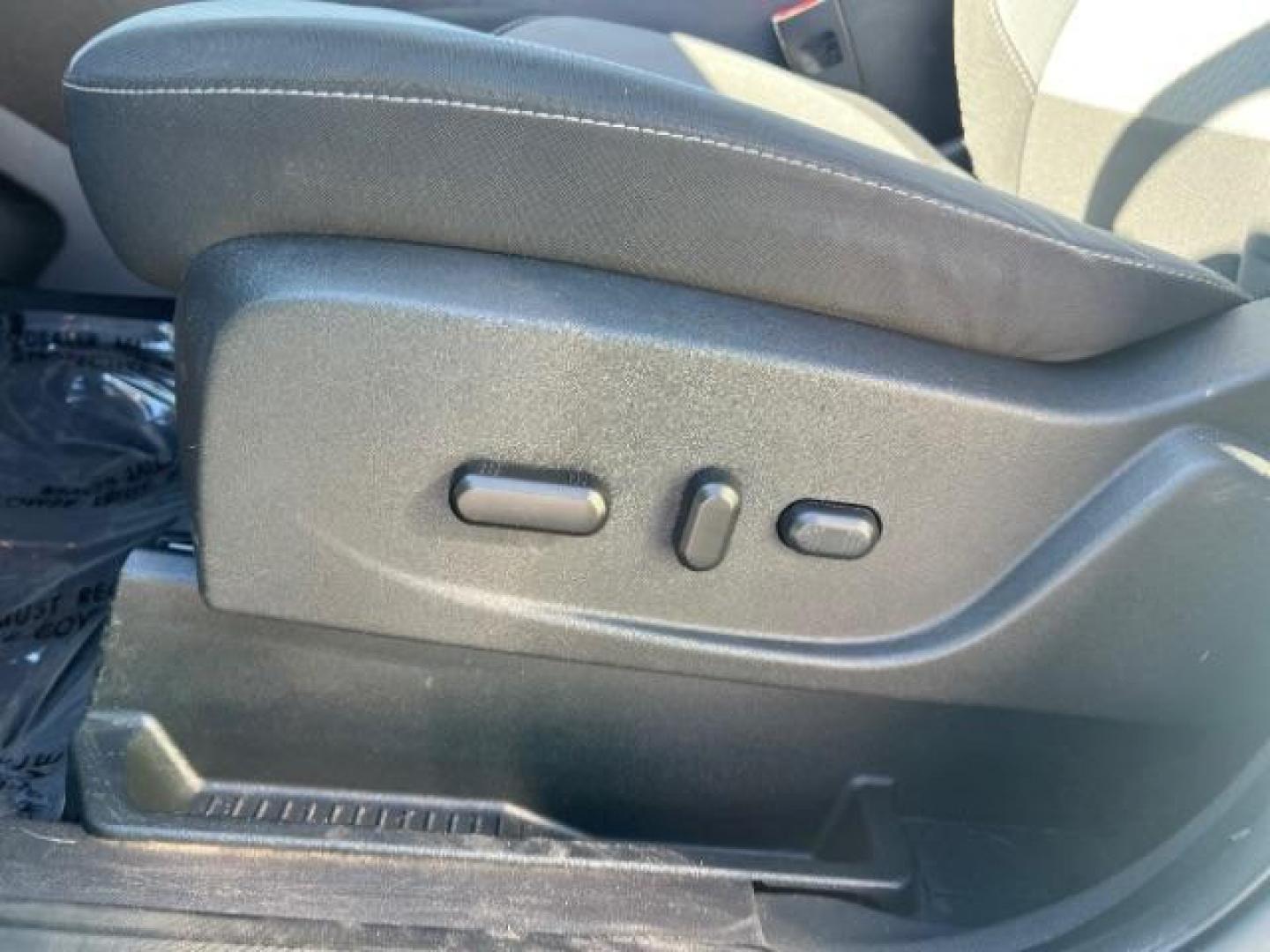 2017 Ingot Silver Metallic /Medium Light Stone Ford Escape SE (1FMCU9G96HU) with an EcoBoost 1.5L I-4 gasoline direct injection engine, Automatic transmission, located at 940 North Main Street, Cedar City, UT, 84720, (435) 628-0023, 37.692936, -113.061897 - Photo#13