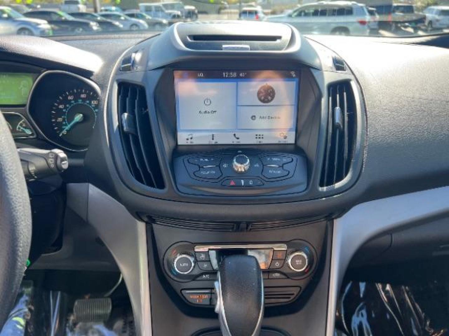 2016 Oxford White /Charcoal Black Ford Escape SE (1FMCU0GXXGU) , Automatic transmission, located at 1865 East Red Hills Pkwy, St. George, 84770, (435) 628-0023, 37.120850, -113.543640 - Photo#16