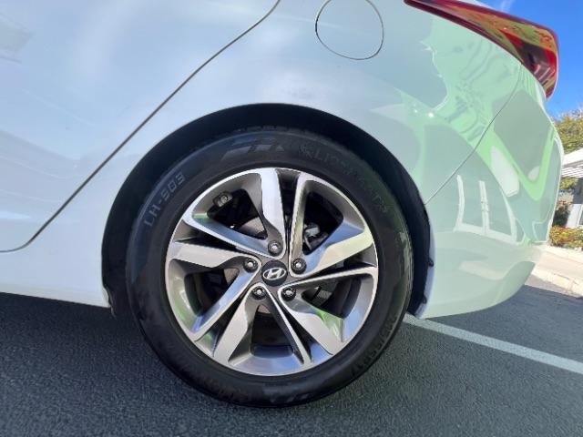 2016 Quartz White Pearl /Black Hyundai Elantra Limited (5NPDH4AE3GH) with an Nu 1.8L I-4 DOHC engine, Automatic transmission, located at 1865 East Red Hills Pkwy, St. George, 84770, (435) 628-0023, 37.120850, -113.543640 - We specialize in helping ALL people get the best financing available. No matter your credit score, good, bad or none we can get you an amazing rate. Had a bankruptcy, divorce, or repossessions? We give you the green light to get your credit back on the road. Low down and affordable payments that fit - Photo#11