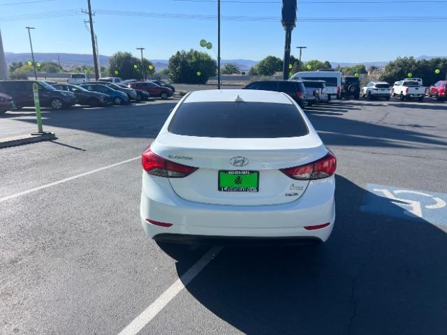 2016 Quartz White Pearl /Gray Hyundai Elantra Limited (5NPDH4AE3GH) with an Nu 1.8L I-4 DOHC engine, Automatic transmission, located at 1865 East Red Hills Pkwy, St. George, 84770, (435) 628-0023, 37.120850, -113.543640 - We specialize in helping ALL people get the best financing available. No matter your credit score, good, bad or none we can get you an amazing rate. Had a bankruptcy, divorce, or repossessions? We give you the green light to get your credit back on the road. Low down and affordable payments that fit - Photo#5