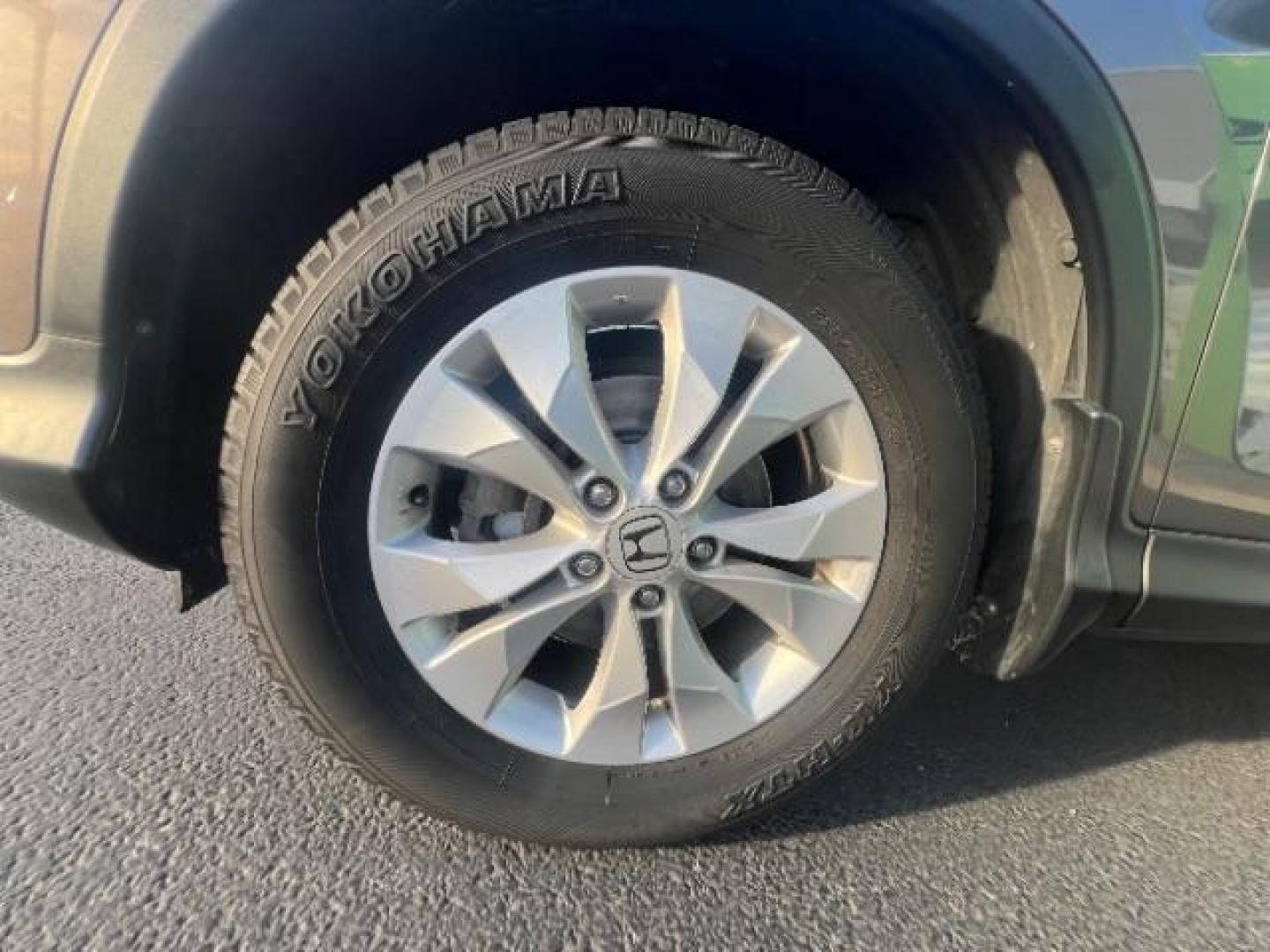 2014 Polished Metal Metallic /Black Honda CR-V EX-L (2HKRM4H7XEH) with an 2.4L I-4 DOHC engine, Automatic transmission, located at 1865 East Red Hills Pkwy, St. George, 84770, (435) 628-0023, 37.120850, -113.543640 - We specialize in helping ALL people get the best financing available. No matter your credit score, good, bad or none we can get you an amazing rate. Had a bankruptcy, divorce, or repossessions? We give you the green light to get your credit back on the road. Low down and affordable payments that fit - Photo#11