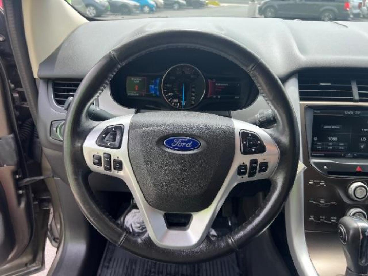 2014 Mineral Gray Metallic /Charcoal Black Ford Edge SEL (2FMDK3JC8EB) with an 3.5L V-6 DOHC engine, Automatic transmission, located at 1865 East Red Hills Pkwy, St. George, 84770, (435) 628-0023, 37.120850, -113.543640 - We specialize in helping ALL people get the best financing available. No matter your credit score, good, bad or none we can get you an amazing rate. Had a bankruptcy, divorce, or repossessions? We give you the green light to get your credit back on the road. Low down and affordable payments that fit - Photo#15
