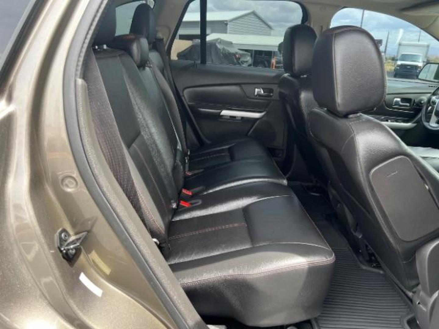 2014 Mineral Gray Metallic /Charcoal Black Ford Edge SEL (2FMDK3JC8EB) with an 3.5L V-6 DOHC engine, Automatic transmission, located at 1865 East Red Hills Pkwy, St. George, 84770, (435) 628-0023, 37.120850, -113.543640 - We specialize in helping ALL people get the best financing available. No matter your credit score, good, bad or none we can get you an amazing rate. Had a bankruptcy, divorce, or repossessions? We give you the green light to get your credit back on the road. Low down and affordable payments that fit - Photo#26