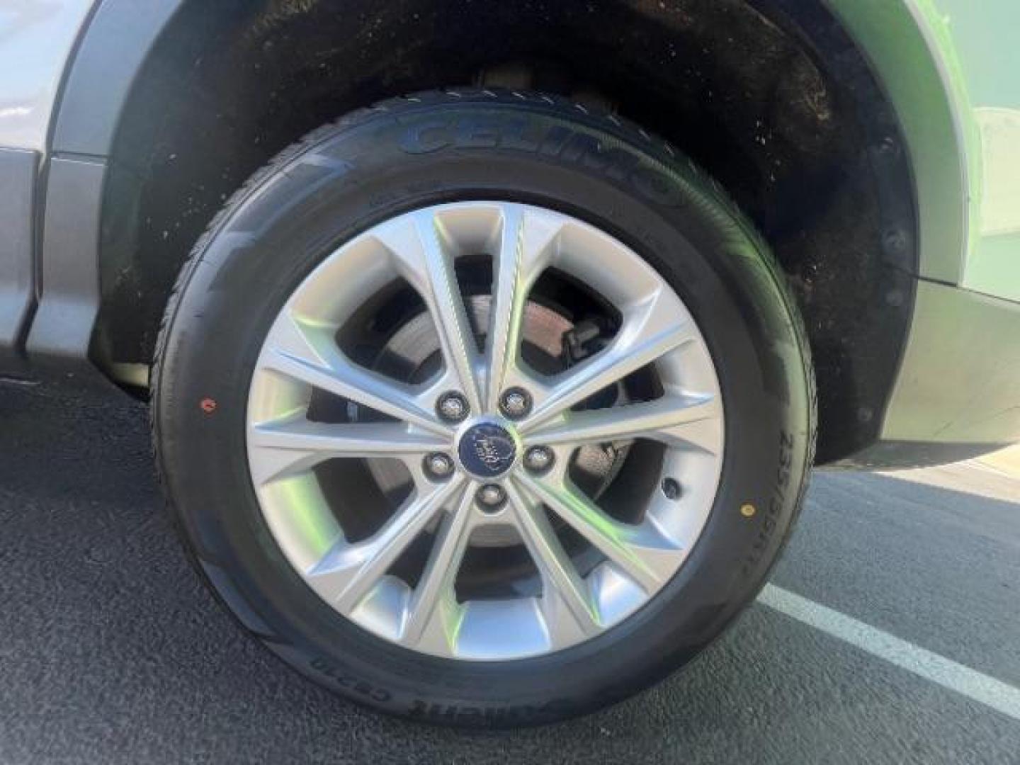 2017 Oxford White /Medium Light Stone Ford Escape SE (1FMCU0G91HU) with an EcoBoost 1.5L I-4 gasoline direct injection engine, Automatic transmission, located at 1865 East Red Hills Pkwy, St. George, 84770, (435) 628-0023, 37.120850, -113.543640 - We specialize in helping ALL people get the best financing available. No matter your credit score, good, bad or none we can get you an amazing rate. Had a bankruptcy, divorce, or repossessions? We give you the green light to get your credit back on the road. Low down and affordable payments that fit - Photo#8