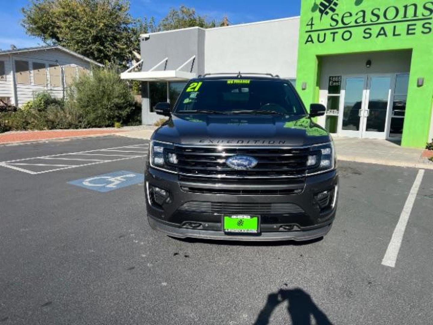 2021 Magnetic Metallic /Ebony Ford Expedition Limited MAX (1FMJK2AT8ME) with an EcoBoost 3.5L V-6 port/direct injection engine, Automatic transmission, located at 1865 East Red Hills Pkwy, St. George, 84770, (435) 628-0023, 37.120850, -113.543640 - Photo#1