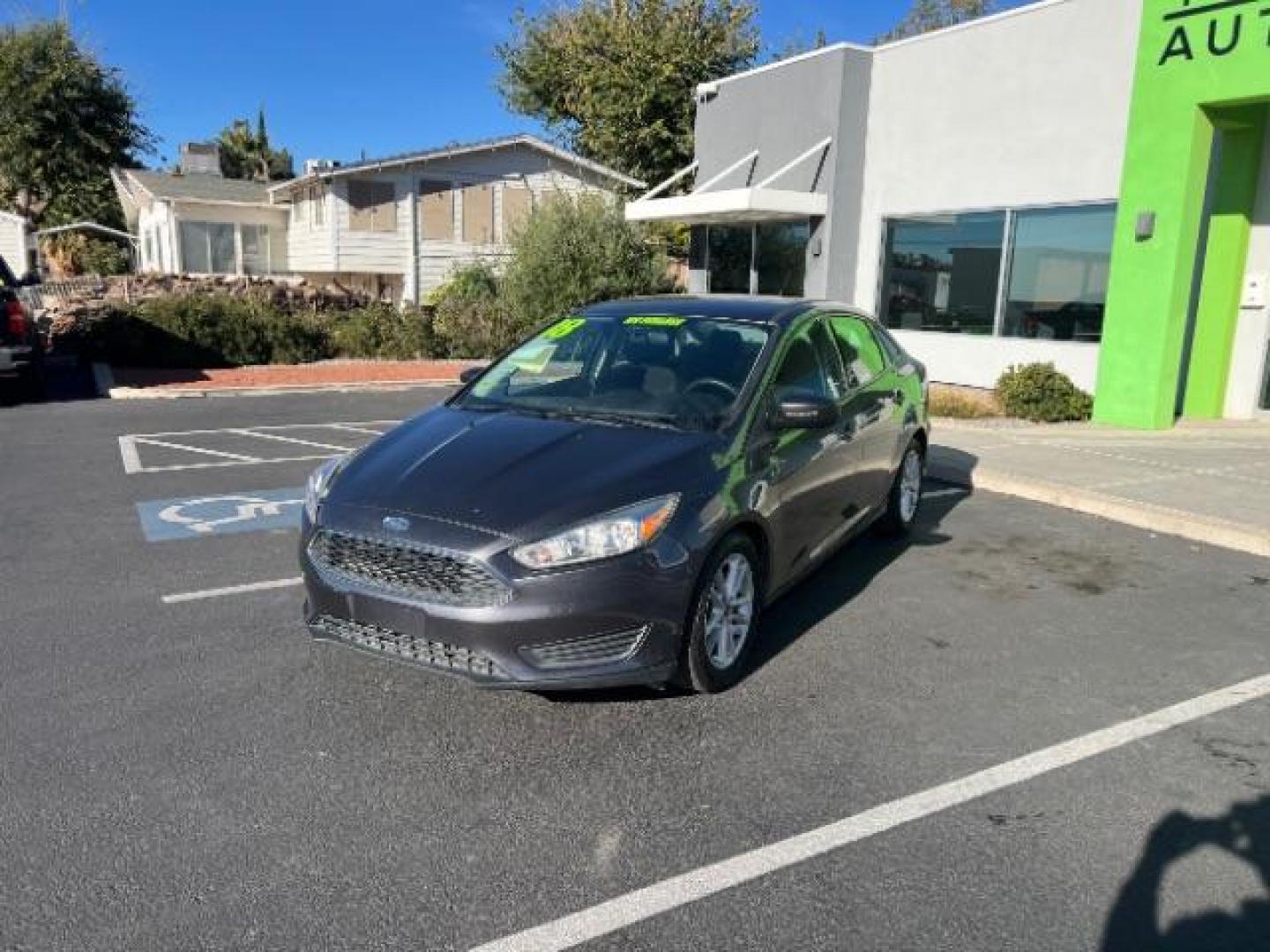2018 Magnetic Metallic /Charcoal Black Ford Focus SE (1FADP3F28JL) with an 2L I-4 gasoline direct injection engine, Automatic transmission, located at 1865 East Red Hills Pkwy, St. George, 84770, (435) 628-0023, 37.120850, -113.543640 - We specialize in helping ALL people get the best financing available. No matter your credit score, good, bad or none we can get you an amazing rate. Had a bankruptcy, divorce, or repossessions? We give you the green light to get your credit back on the road. Low down and affordable payments that fit - Photo#2