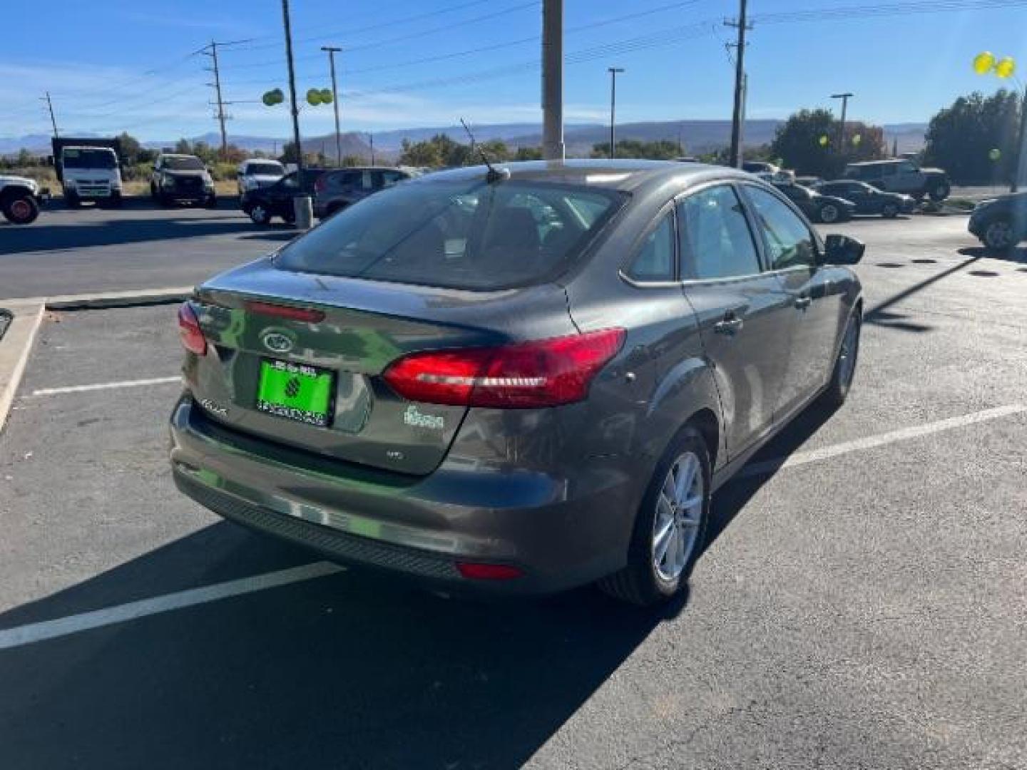 2018 Magnetic Metallic /Charcoal Black Ford Focus SE (1FADP3F28JL) with an 2L I-4 gasoline direct injection engine, Automatic transmission, located at 1865 East Red Hills Pkwy, St. George, 84770, (435) 628-0023, 37.120850, -113.543640 - We specialize in helping ALL people get the best financing available. No matter your credit score, good, bad or none we can get you an amazing rate. Had a bankruptcy, divorce, or repossessions? We give you the green light to get your credit back on the road. Low down and affordable payments that fit - Photo#6
