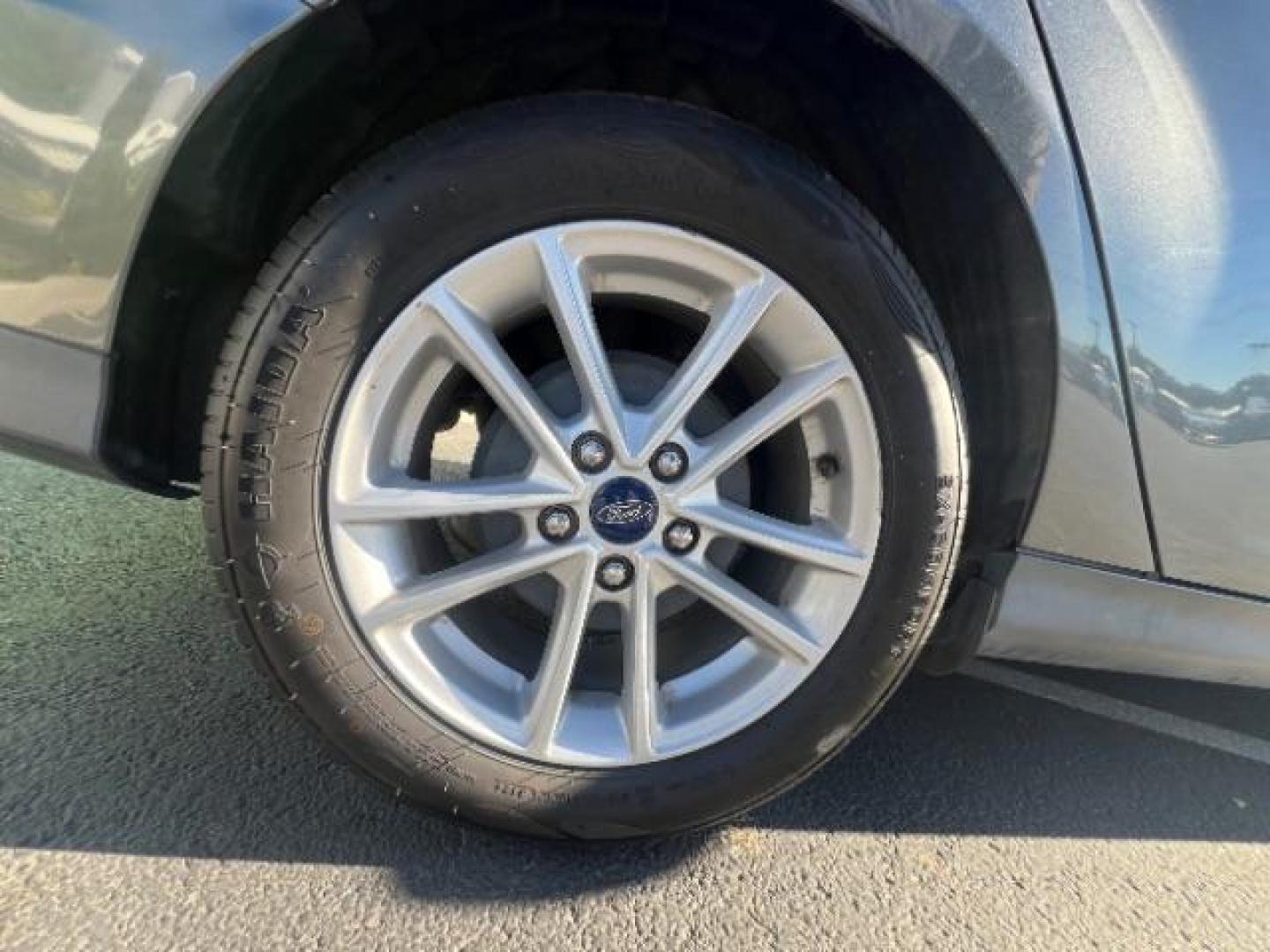 2018 Magnetic Metallic /Charcoal Black Ford Focus SE (1FADP3F28JL) with an 2L I-4 gasoline direct injection engine, Automatic transmission, located at 1865 East Red Hills Pkwy, St. George, 84770, (435) 628-0023, 37.120850, -113.543640 - We specialize in helping ALL people get the best financing available. No matter your credit score, good, bad or none we can get you an amazing rate. Had a bankruptcy, divorce, or repossessions? We give you the green light to get your credit back on the road. Low down and affordable payments that fit - Photo#9