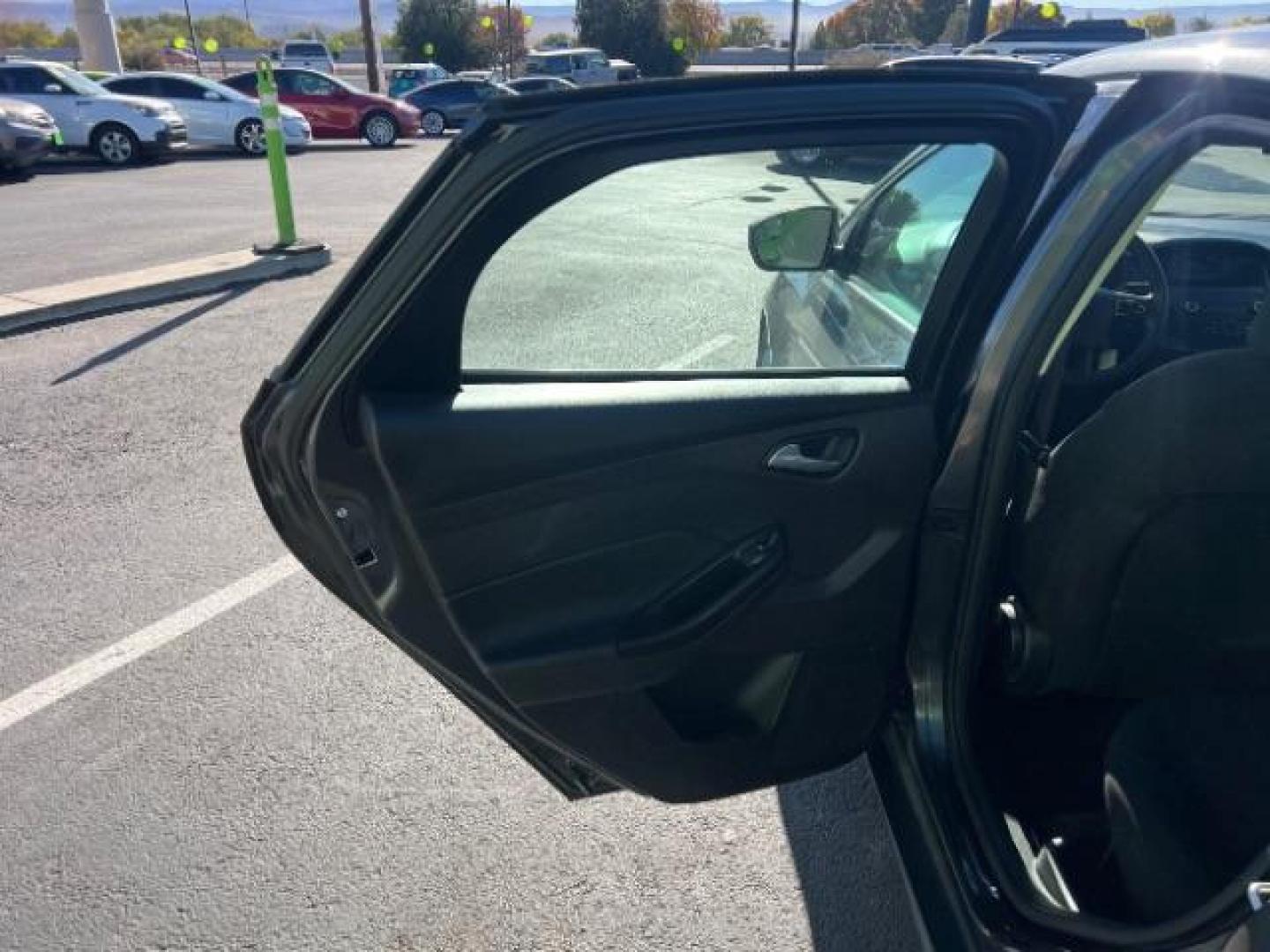 2018 Magnetic Metallic /Charcoal Black Ford Focus SE (1FADP3F28JL) with an 2L I-4 gasoline direct injection engine, Automatic transmission, located at 1865 East Red Hills Pkwy, St. George, 84770, (435) 628-0023, 37.120850, -113.543640 - We specialize in helping ALL people get the best financing available. No matter your credit score, good, bad or none we can get you an amazing rate. Had a bankruptcy, divorce, or repossessions? We give you the green light to get your credit back on the road. Low down and affordable payments that fit - Photo#19