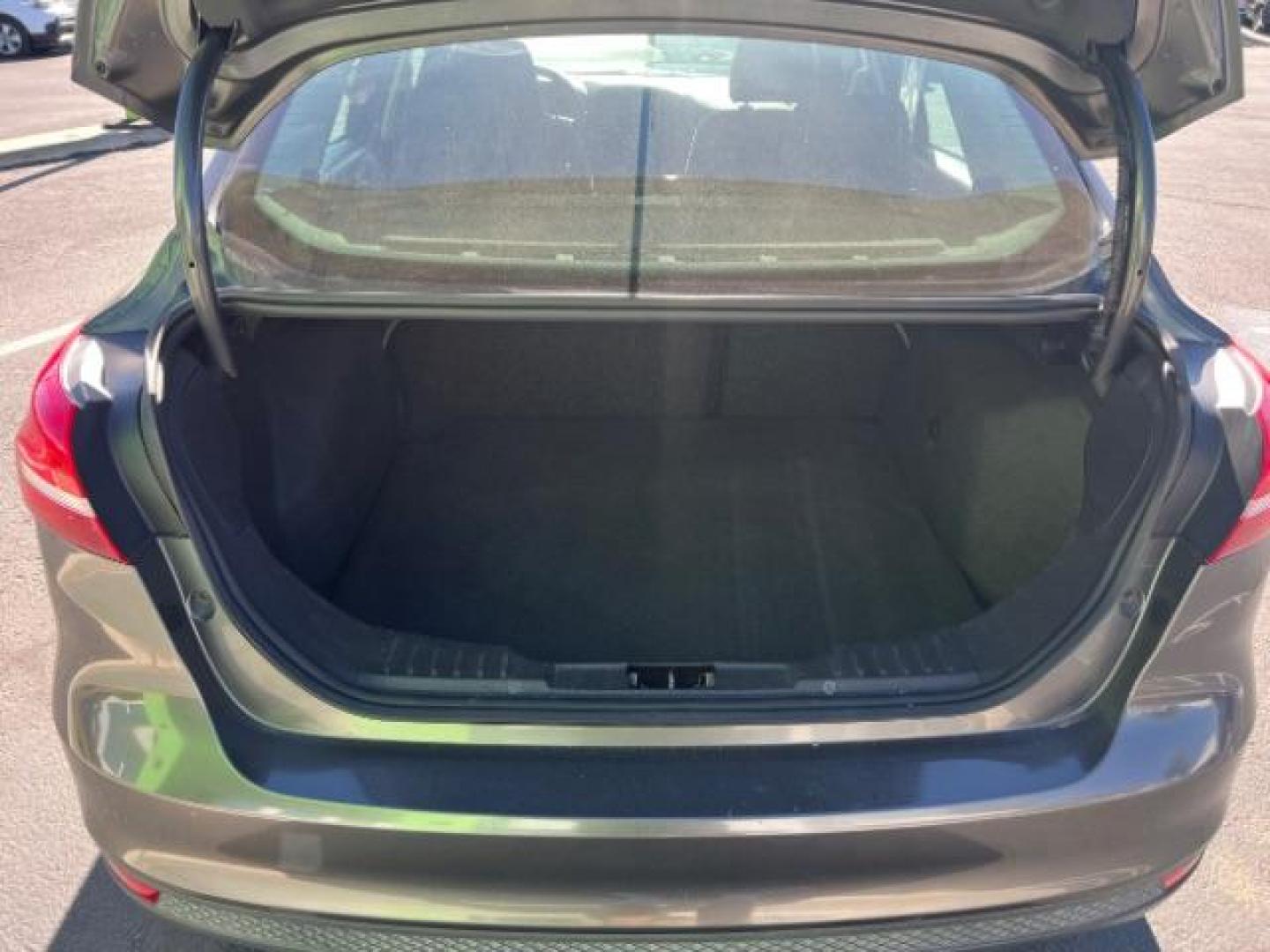 2018 Magnetic Metallic /Charcoal Black Ford Focus SE (1FADP3F28JL) with an 2L I-4 gasoline direct injection engine, Automatic transmission, located at 1865 East Red Hills Pkwy, St. George, 84770, (435) 628-0023, 37.120850, -113.543640 - We specialize in helping ALL people get the best financing available. No matter your credit score, good, bad or none we can get you an amazing rate. Had a bankruptcy, divorce, or repossessions? We give you the green light to get your credit back on the road. Low down and affordable payments that fit - Photo#22