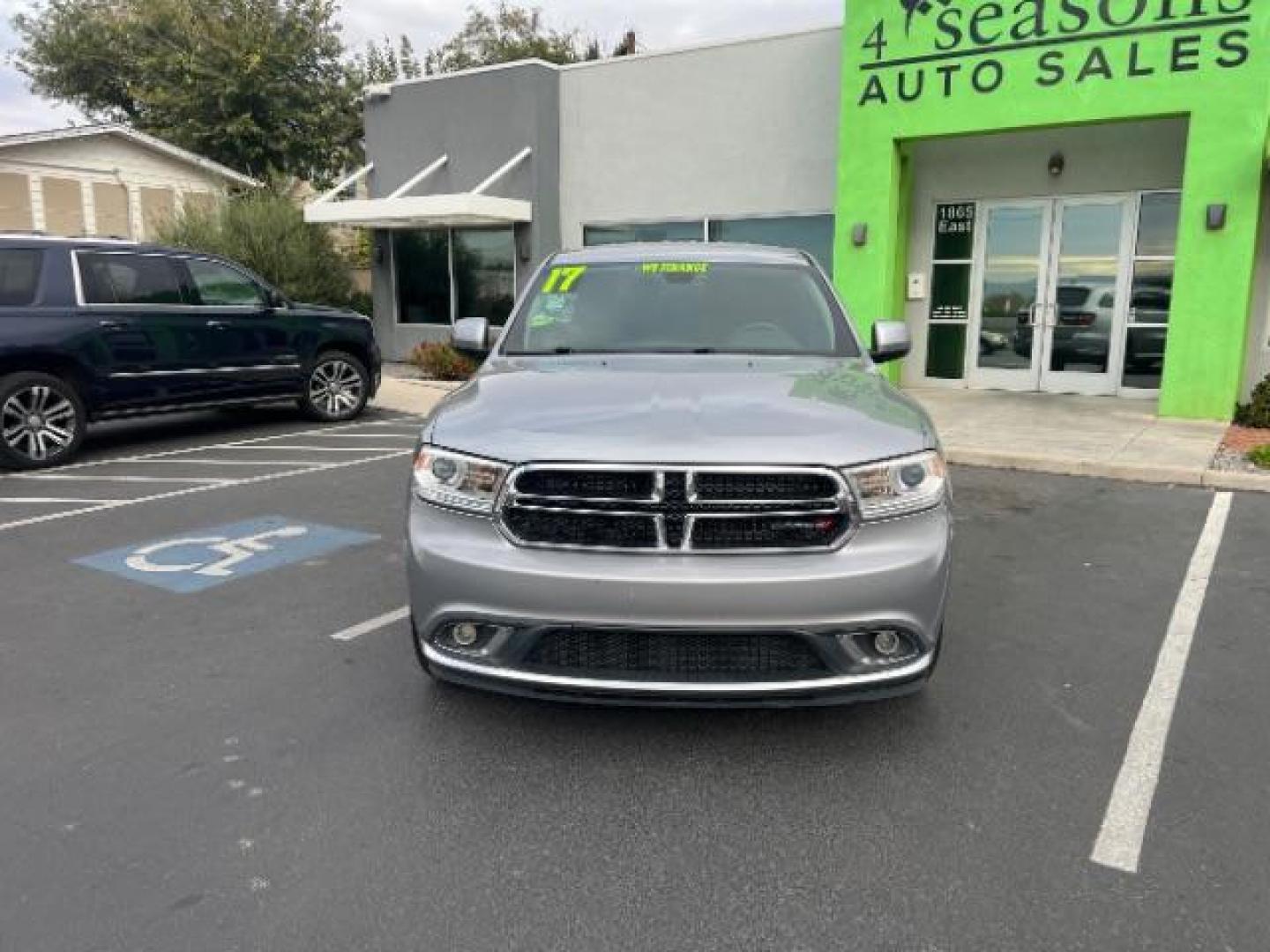 2017 Billet Metallic Clearcoat /Black Dodge Durango SXT RWD (1C4RDHAG9HC) with an Pentastar 3.6L V-6 DOHC engine, Automatic transmission, located at 1865 East Red Hills Pkwy, St. George, 84770, (435) 628-0023, 37.120850, -113.543640 - We specialize in helping ALL people get the best financing available. No matter your credit score, good, bad or none we can get you an amazing rate. Had a bankruptcy, divorce, or repossessions? We give you the green light to get your credit back on the road. Low down and affordable payments that fit - Photo#1