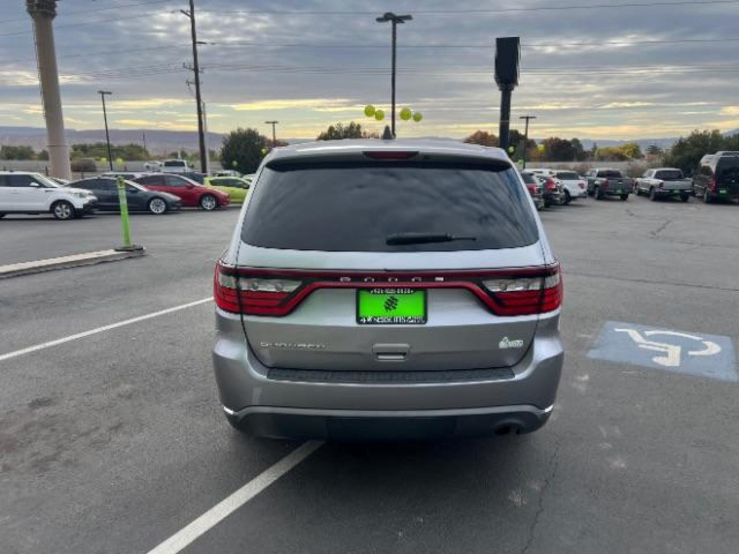 2017 Billet Metallic Clearcoat /Black Dodge Durango SXT RWD (1C4RDHAG9HC) with an Pentastar 3.6L V-6 DOHC engine, Automatic transmission, located at 1865 East Red Hills Pkwy, St. George, 84770, (435) 628-0023, 37.120850, -113.543640 - We specialize in helping ALL people get the best financing available. No matter your credit score, good, bad or none we can get you an amazing rate. Had a bankruptcy, divorce, or repossessions? We give you the green light to get your credit back on the road. Low down and affordable payments that fit - Photo#5