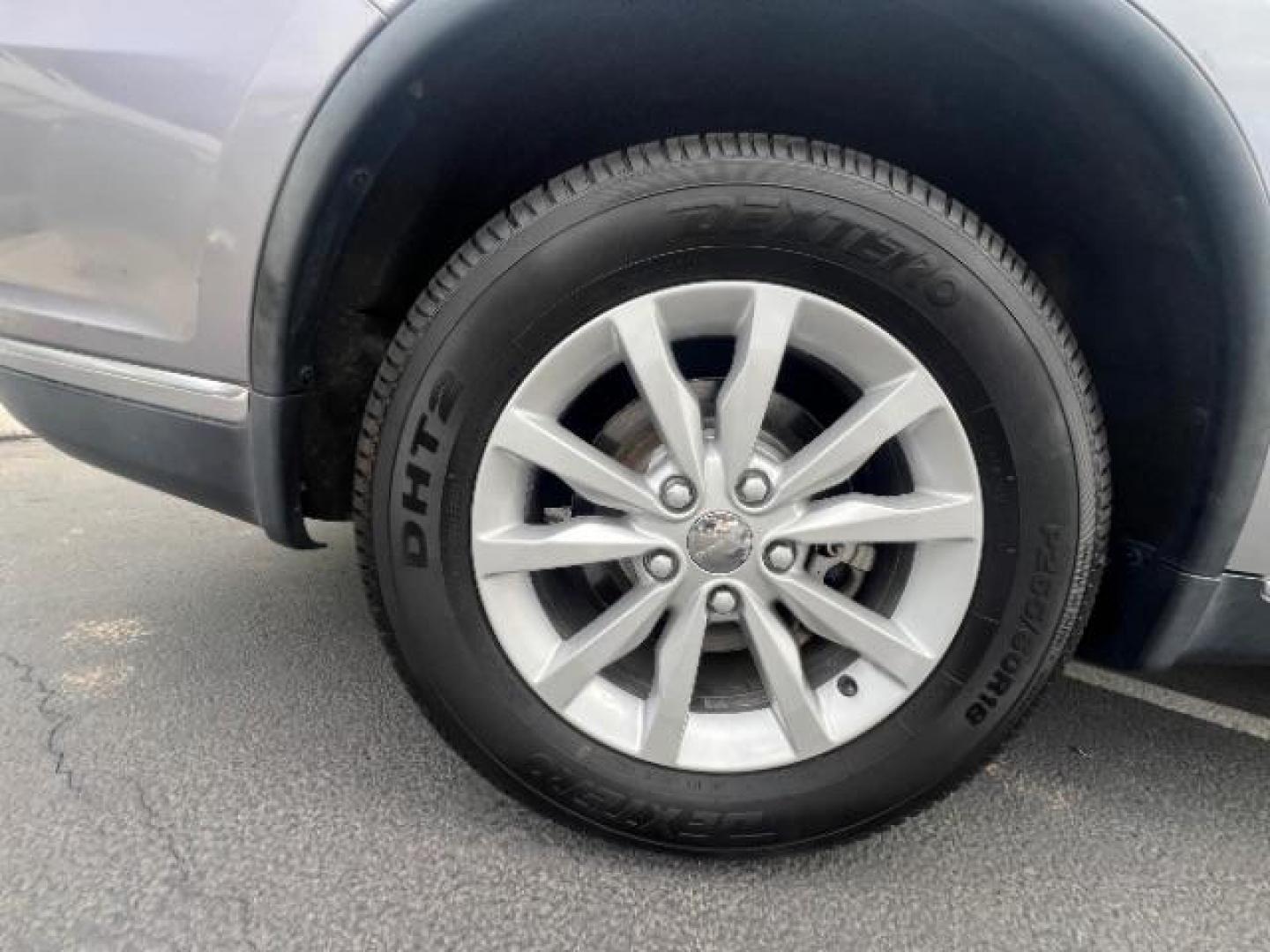 2017 Billet Metallic Clearcoat /Black Dodge Durango SXT RWD (1C4RDHAG9HC) with an Pentastar 3.6L V-6 DOHC engine, Automatic transmission, located at 1865 East Red Hills Pkwy, St. George, 84770, (435) 628-0023, 37.120850, -113.543640 - We specialize in helping ALL people get the best financing available. No matter your credit score, good, bad or none we can get you an amazing rate. Had a bankruptcy, divorce, or repossessions? We give you the green light to get your credit back on the road. Low down and affordable payments that fit - Photo#8