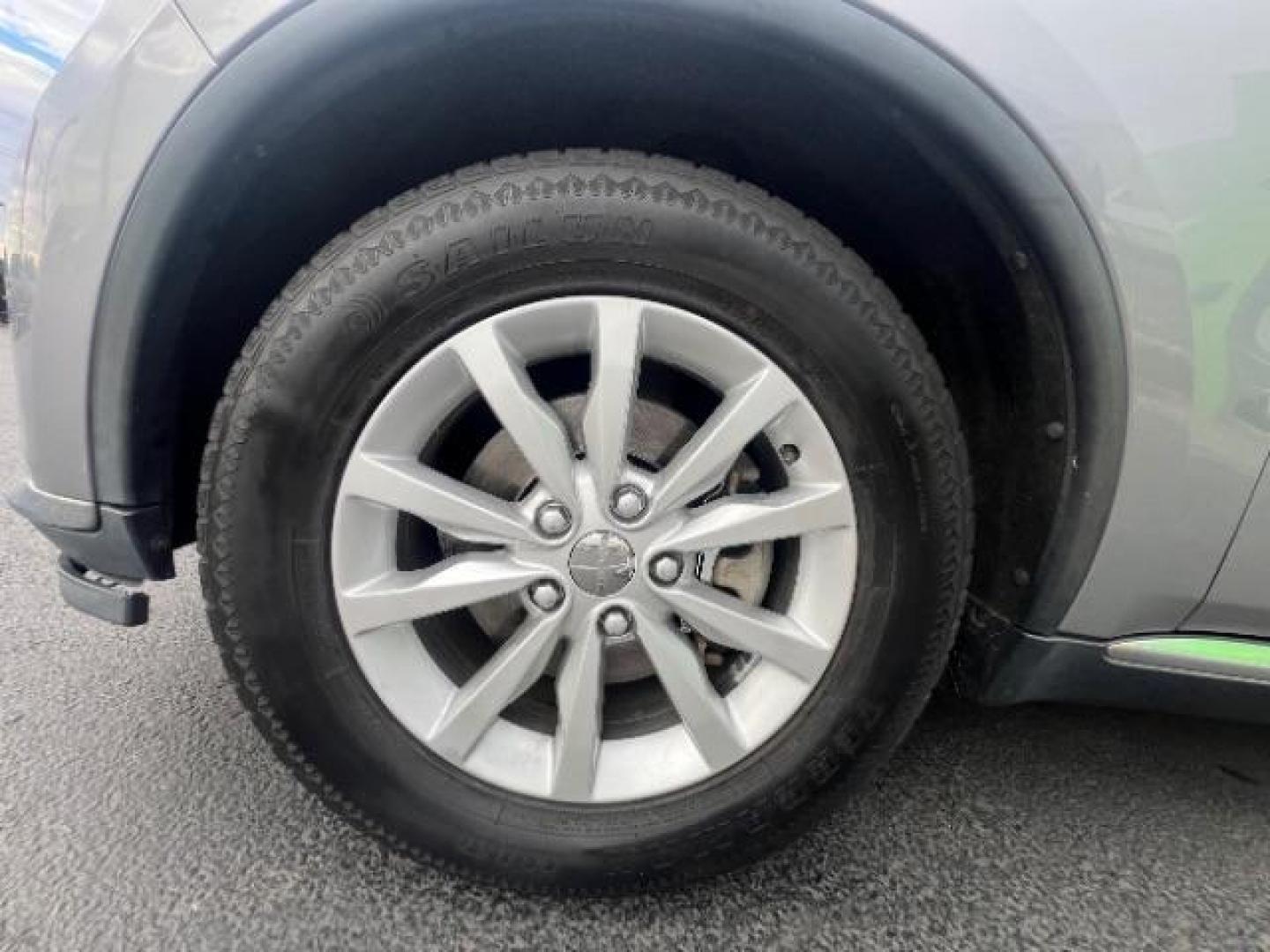 2017 Billet Metallic Clearcoat /Black Dodge Durango SXT RWD (1C4RDHAG9HC) with an Pentastar 3.6L V-6 DOHC engine, Automatic transmission, located at 1865 East Red Hills Pkwy, St. George, 84770, (435) 628-0023, 37.120850, -113.543640 - We specialize in helping ALL people get the best financing available. No matter your credit score, good, bad or none we can get you an amazing rate. Had a bankruptcy, divorce, or repossessions? We give you the green light to get your credit back on the road. Low down and affordable payments that fit - Photo#10