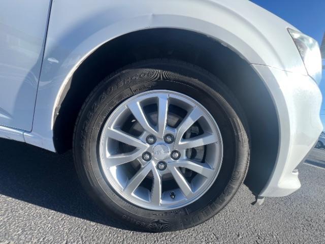 2017 Summit White /Jet Black/Dark Titanium Chevrolet Sonic LT Auto (1G1JD5SHXH4) with an ECOTEC 1.8L I-4 DOHC engine, Automatic transmission, located at 1865 East Red Hills Pkwy, St. George, 84770, (435) 628-0023, 37.120850, -113.543640 - We specialize in helping ALL people get the best financing available. No matter your credit score, good, bad or none we can get you an amazing rate. Had a bankruptcy, divorce, or repossessions? We give you the green light to get your credit back on the road. Low down and affordable payments that fit - Photo#8