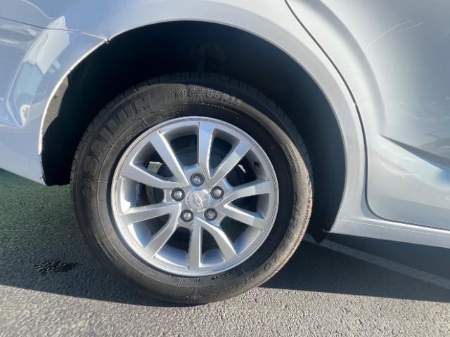 2017 Summit White /Jet Black/Dark Titanium Chevrolet Sonic LT Auto (1G1JD5SHXH4) with an ECOTEC 1.8L I-4 DOHC engine, Automatic transmission, located at 1865 East Red Hills Pkwy, St. George, 84770, (435) 628-0023, 37.120850, -113.543640 - We specialize in helping ALL people get the best financing available. No matter your credit score, good, bad or none we can get you an amazing rate. Had a bankruptcy, divorce, or repossessions? We give you the green light to get your credit back on the road. Low down and affordable payments that fit - Photo#11