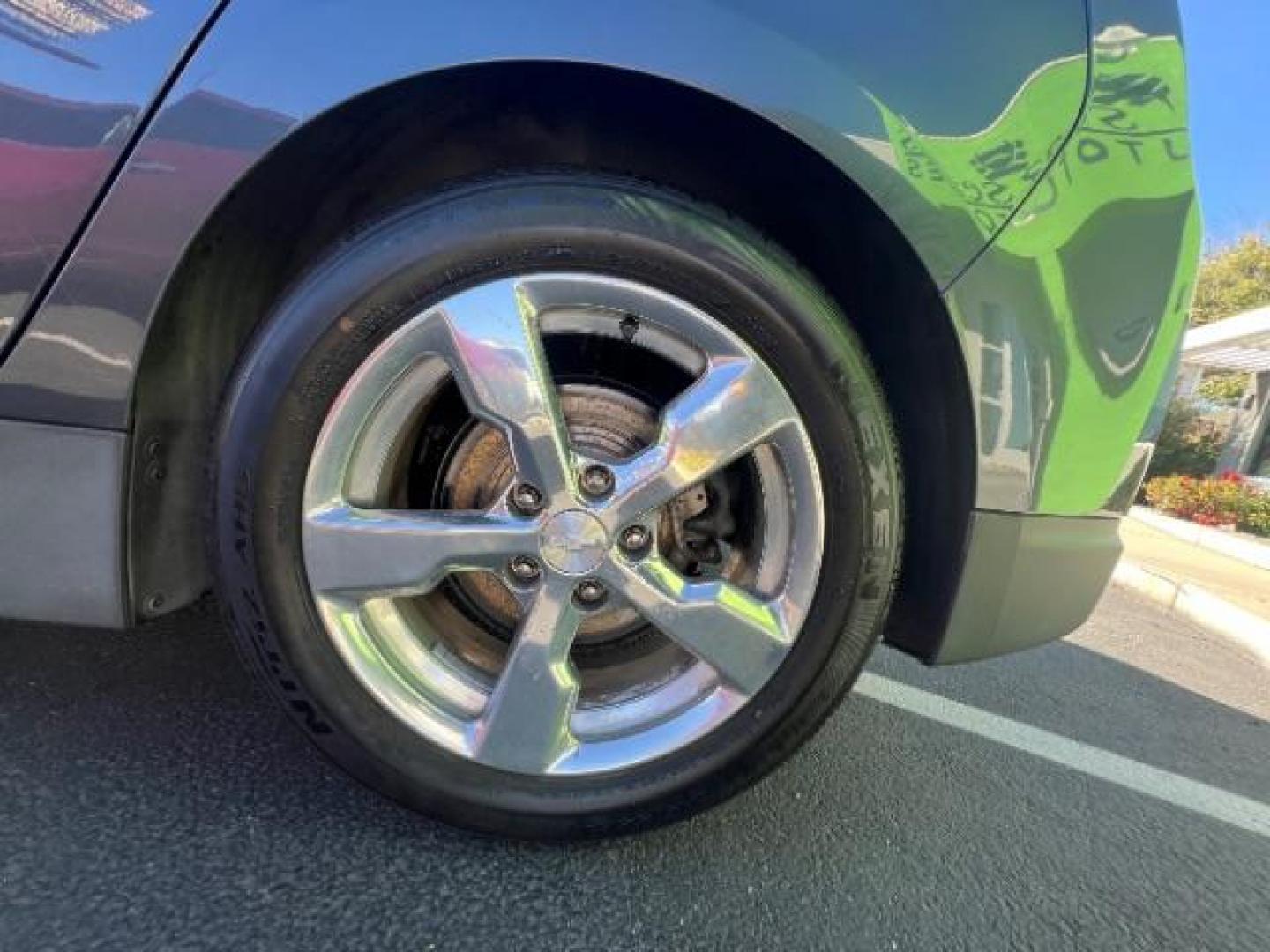 2013 Gray /Black Leather Interior Chevrolet Volt Premium w/ Navigation and LEP (1G1RH6E4XDU) with an Plug-In Hybrid engine, Continuously Variable Transmission transmission, located at 940 North Main Street, Cedar City, UT, 84720, (435) 628-0023, 37.692936, -113.061897 - We specialize in helping ALL people get the best financing available. No matter your credit score, good, bad or none we can get you an amazing rate. Had a bankruptcy, divorce, or repossessions? We give you the green light to get your credit back on the road. Low down and affordable payments that fit - Photo#8