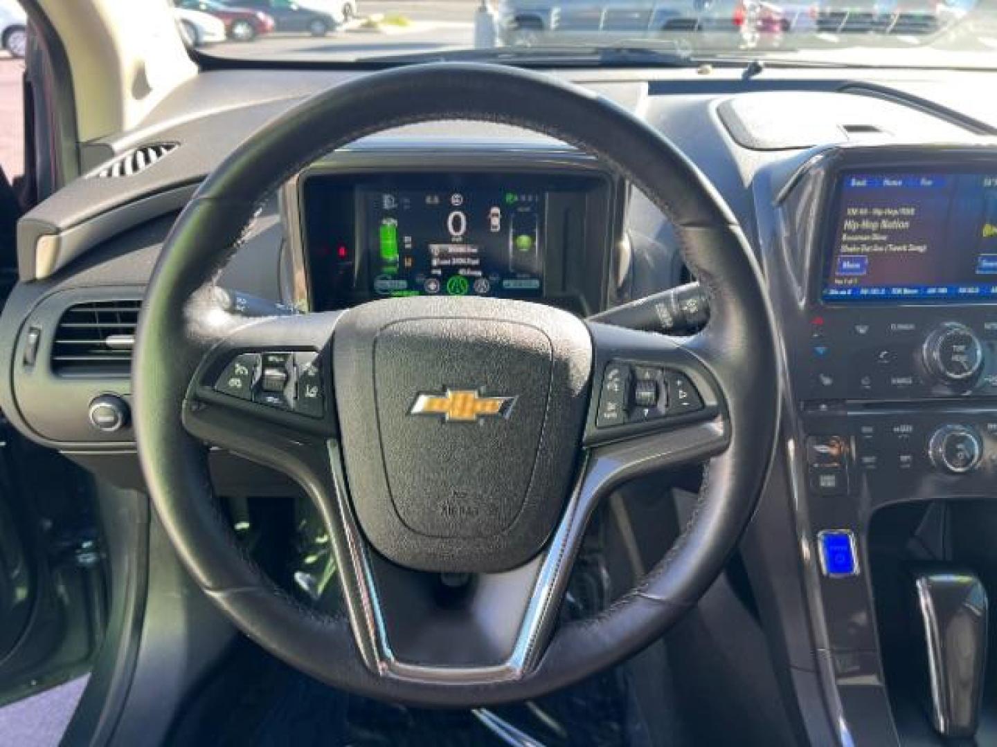 2013 Gray /Black Leather Interior Chevrolet Volt Premium w/ Navigation and LEP (1G1RH6E4XDU) with an Plug-In Hybrid engine, Continuously Variable Transmission transmission, located at 940 North Main Street, Cedar City, UT, 84720, (435) 628-0023, 37.692936, -113.061897 - We specialize in helping ALL people get the best financing available. No matter your credit score, good, bad or none we can get you an amazing rate. Had a bankruptcy, divorce, or repossessions? We give you the green light to get your credit back on the road. Low down and affordable payments that fit - Photo#15