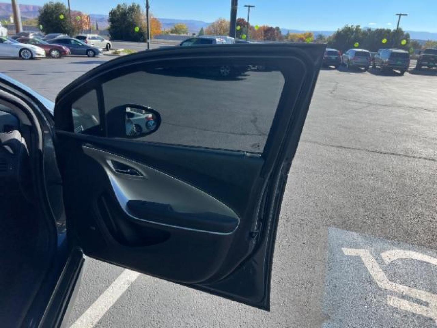 2013 Gray /Black Leather Interior Chevrolet Volt Premium w/ Navigation and LEP (1G1RH6E4XDU) with an Plug-In Hybrid engine, Continuously Variable Transmission transmission, located at 940 North Main Street, Cedar City, UT, 84720, (435) 628-0023, 37.692936, -113.061897 - We specialize in helping ALL people get the best financing available. No matter your credit score, good, bad or none we can get you an amazing rate. Had a bankruptcy, divorce, or repossessions? We give you the green light to get your credit back on the road. Low down and affordable payments that fit - Photo#27