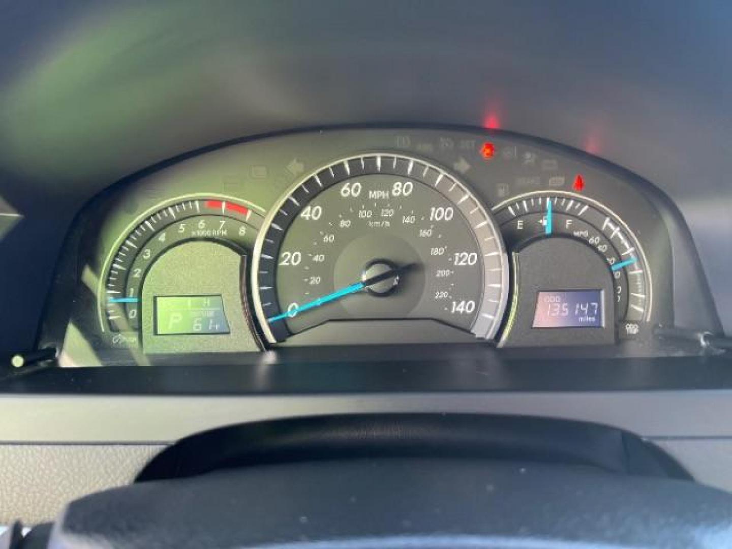 2013 Classic Silver Metallic /Black/Ash 2-Tone Toyota Camry L | LE | SE | XLE (4T4BF1FK2DR) with an 2.5L I-4 DOHC engine, Automatic transmission, located at 1865 East Red Hills Pkwy, St. George, 84770, (435) 628-0023, 37.120850, -113.543640 - We specialize in helping ALL people get the best financing available. No matter your credit score, good, bad or none we can get you an amazing rate. Had a bankruptcy, divorce, or repossessions? We give you the green light to get your credit back on the road. Low down and affordable payments that fit - Photo#16