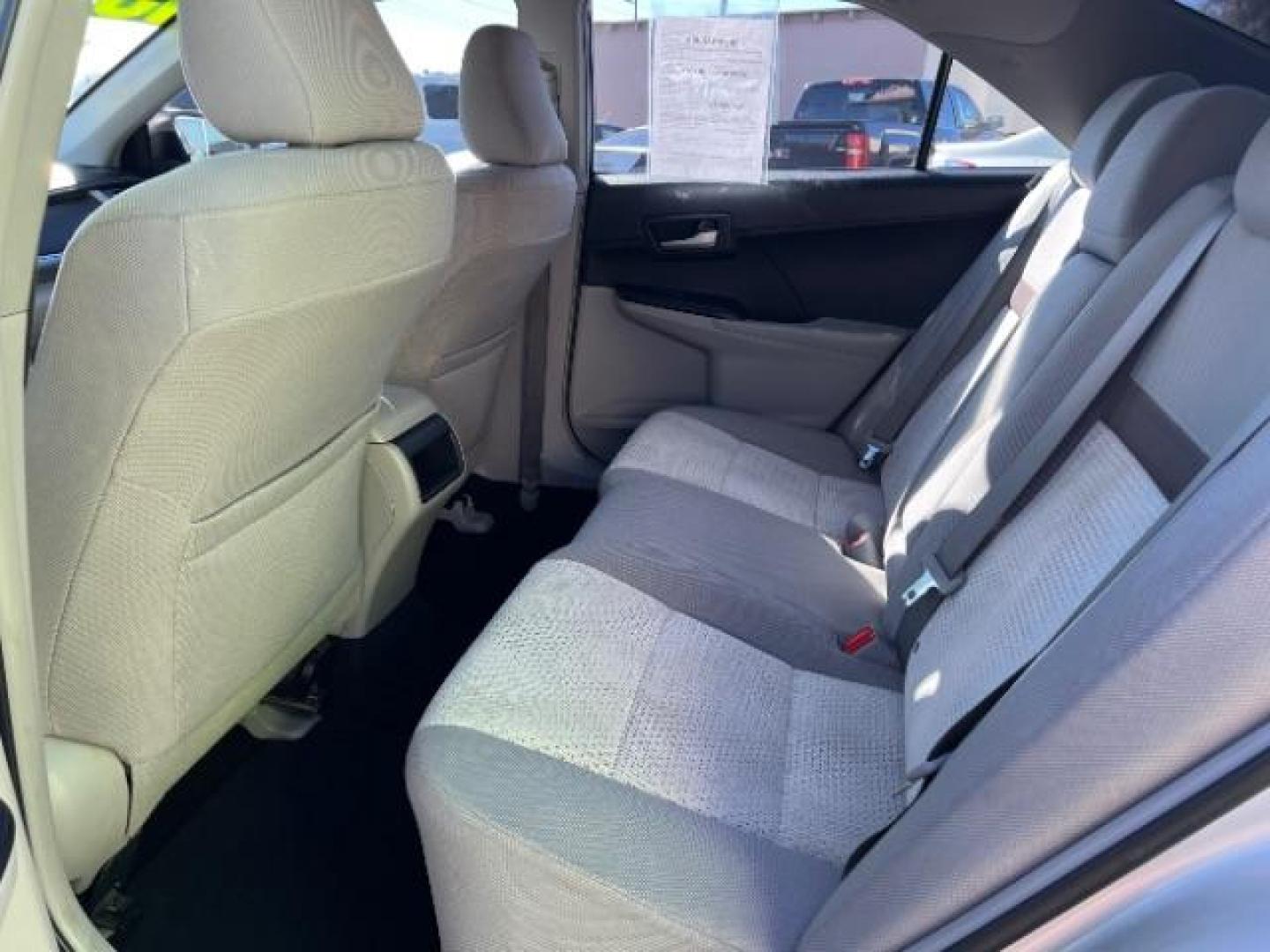 2013 Classic Silver Metallic /Black/Ash 2-Tone Toyota Camry L | LE | SE | XLE (4T4BF1FK2DR) with an 2.5L I-4 DOHC engine, Automatic transmission, located at 1865 East Red Hills Pkwy, St. George, 84770, (435) 628-0023, 37.120850, -113.543640 - We specialize in helping ALL people get the best financing available. No matter your credit score, good, bad or none we can get you an amazing rate. Had a bankruptcy, divorce, or repossessions? We give you the green light to get your credit back on the road. Low down and affordable payments that fit - Photo#21