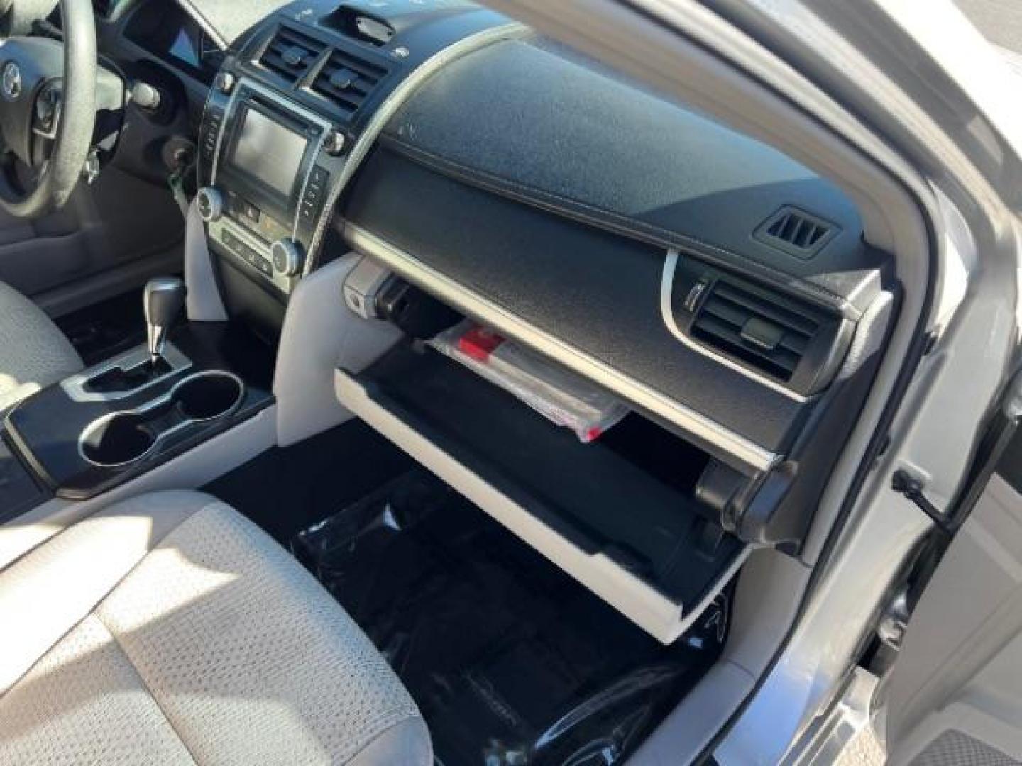 2013 Classic Silver Metallic /Black/Ash 2-Tone Toyota Camry L | LE | SE | XLE (4T4BF1FK2DR) with an 2.5L I-4 DOHC engine, Automatic transmission, located at 1865 East Red Hills Pkwy, St. George, 84770, (435) 628-0023, 37.120850, -113.543640 - We specialize in helping ALL people get the best financing available. No matter your credit score, good, bad or none we can get you an amazing rate. Had a bankruptcy, divorce, or repossessions? We give you the green light to get your credit back on the road. Low down and affordable payments that fit - Photo#29