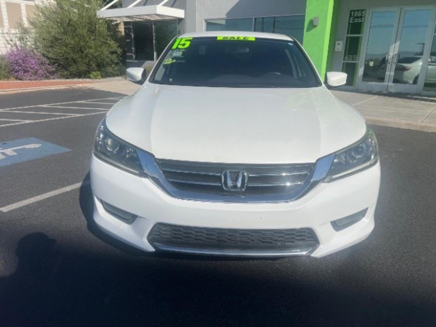 2015 White Orchid Pearl /Black Honda Accord Sport (1HGCR2F50FA) with an 2.4L I-4 gasoline direct injection engine, Automatic transmission, located at 1865 East Red Hills Pkwy, St. George, 84770, (435) 628-0023, 37.120850, -113.543640 - We specialize in helping ALL people get the best financing available. No matter your credit score, good, bad or none we can get you an amazing rate. Had a bankruptcy, divorce, or repossessions? We give you the green light to get your credit back on the road. Low down and affordable payments that fit- Photo#1