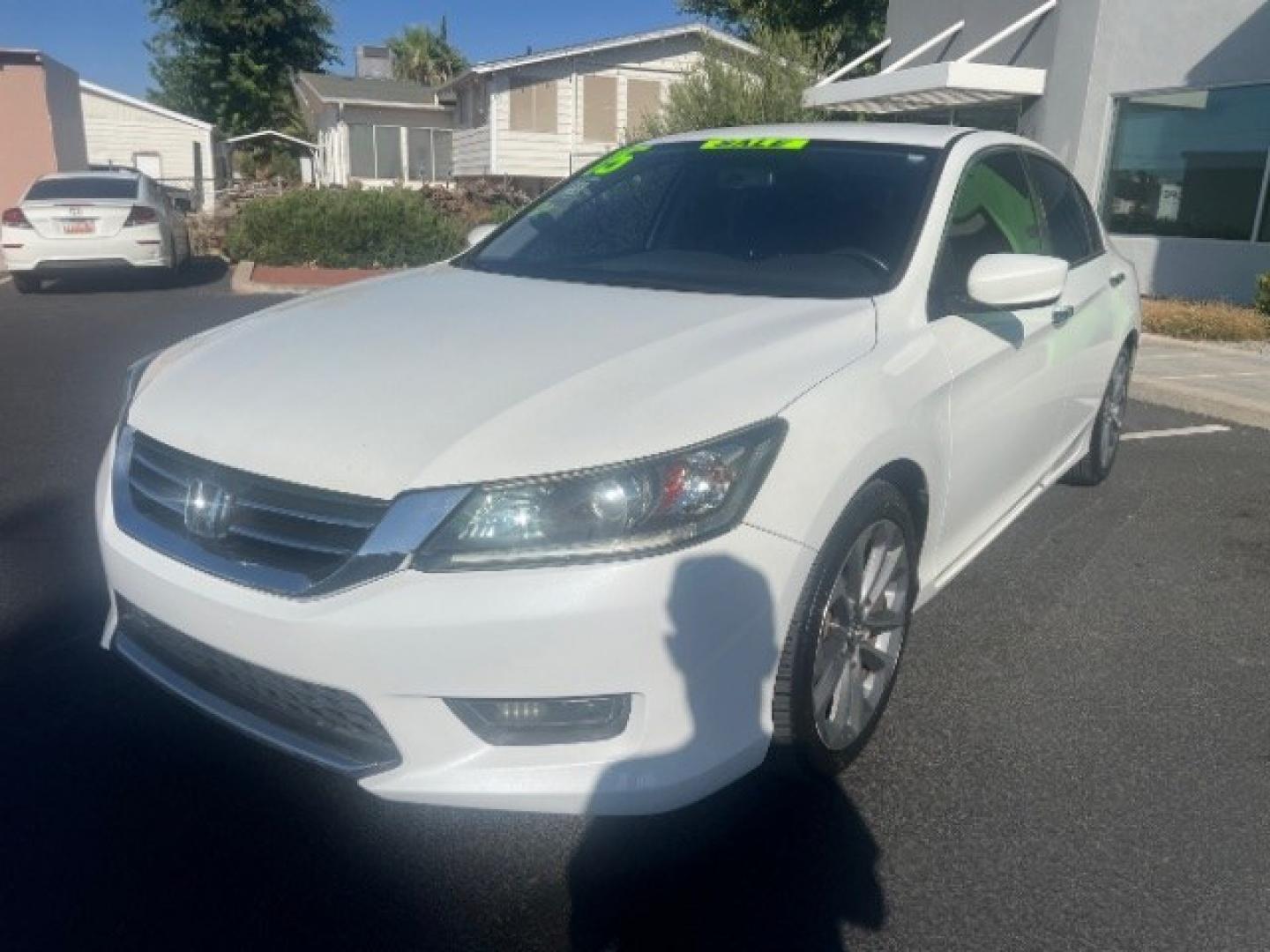 2015 White Orchid Pearl /Black Honda Accord Sport (1HGCR2F50FA) with an 2.4L I-4 gasoline direct injection engine, Automatic transmission, located at 1865 East Red Hills Pkwy, St. George, 84770, (435) 628-0023, 37.120850, -113.543640 - We specialize in helping ALL people get the best financing available. No matter your credit score, good, bad or none we can get you an amazing rate. Had a bankruptcy, divorce, or repossessions? We give you the green light to get your credit back on the road. Low down and affordable payments that fit- Photo#2