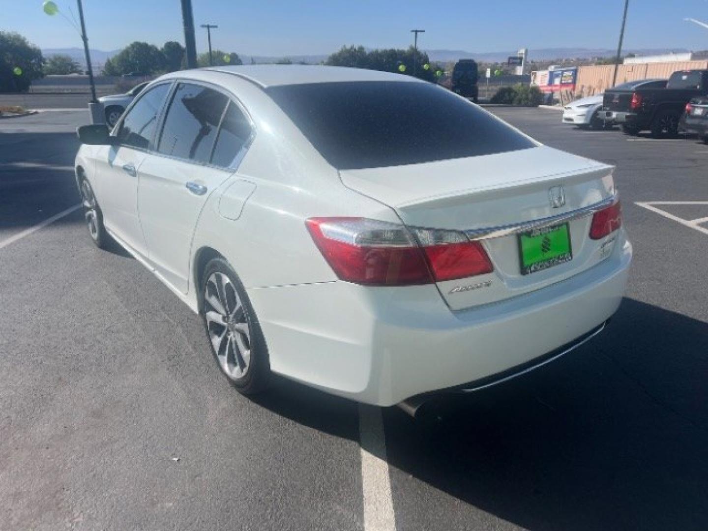 2015 White Orchid Pearl /Black Honda Accord Sport (1HGCR2F50FA) with an 2.4L I-4 gasoline direct injection engine, Automatic transmission, located at 1865 East Red Hills Pkwy, St. George, 84770, (435) 628-0023, 37.120850, -113.543640 - We specialize in helping ALL people get the best financing available. No matter your credit score, good, bad or none we can get you an amazing rate. Had a bankruptcy, divorce, or repossessions? We give you the green light to get your credit back on the road. Low down and affordable payments that fit- Photo#4