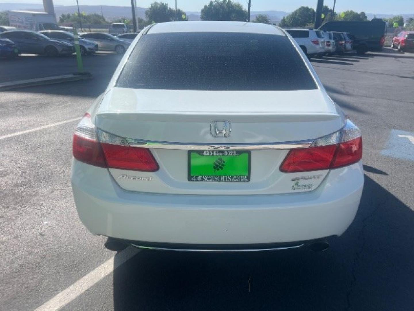 2015 White Orchid Pearl /Black Honda Accord Sport (1HGCR2F50FA) with an 2.4L I-4 gasoline direct injection engine, Automatic transmission, located at 1865 East Red Hills Pkwy, St. George, 84770, (435) 628-0023, 37.120850, -113.543640 - We specialize in helping ALL people get the best financing available. No matter your credit score, good, bad or none we can get you an amazing rate. Had a bankruptcy, divorce, or repossessions? We give you the green light to get your credit back on the road. Low down and affordable payments that fit- Photo#5