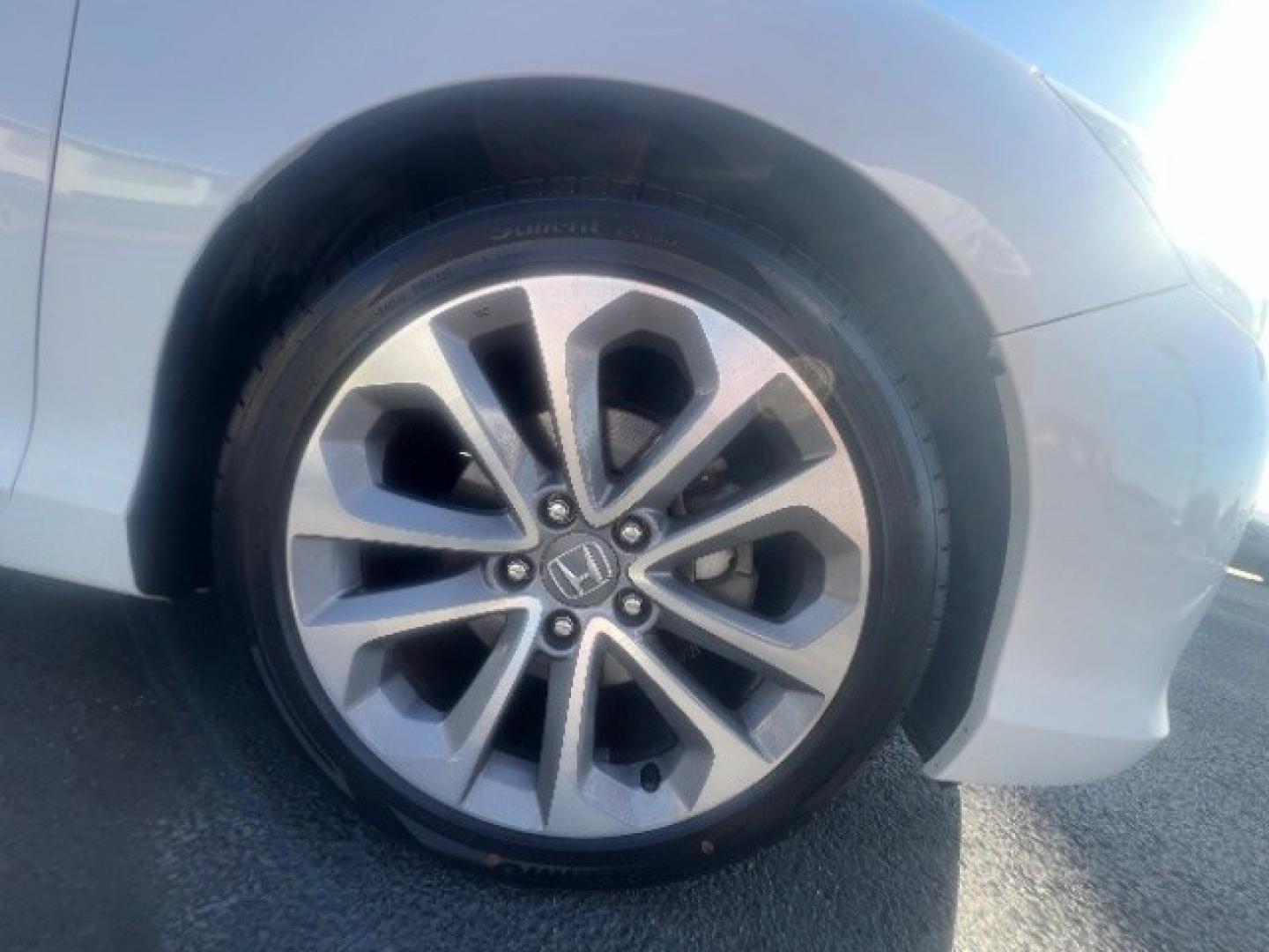 2015 White Orchid Pearl /Black Honda Accord Sport (1HGCR2F50FA) with an 2.4L I-4 gasoline direct injection engine, Automatic transmission, located at 1865 East Red Hills Pkwy, St. George, 84770, (435) 628-0023, 37.120850, -113.543640 - We specialize in helping ALL people get the best financing available. No matter your credit score, good, bad or none we can get you an amazing rate. Had a bankruptcy, divorce, or repossessions? We give you the green light to get your credit back on the road. Low down and affordable payments that fit- Photo#9