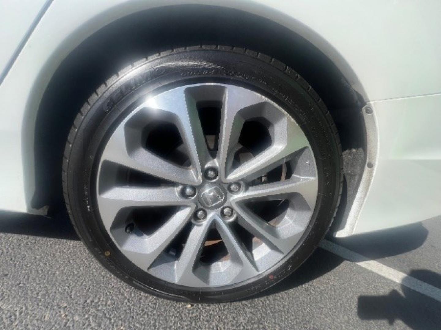 2015 White Orchid Pearl /Black Honda Accord Sport (1HGCR2F50FA) with an 2.4L I-4 gasoline direct injection engine, Automatic transmission, located at 1865 East Red Hills Pkwy, St. George, 84770, (435) 628-0023, 37.120850, -113.543640 - We specialize in helping ALL people get the best financing available. No matter your credit score, good, bad or none we can get you an amazing rate. Had a bankruptcy, divorce, or repossessions? We give you the green light to get your credit back on the road. Low down and affordable payments that fit- Photo#11