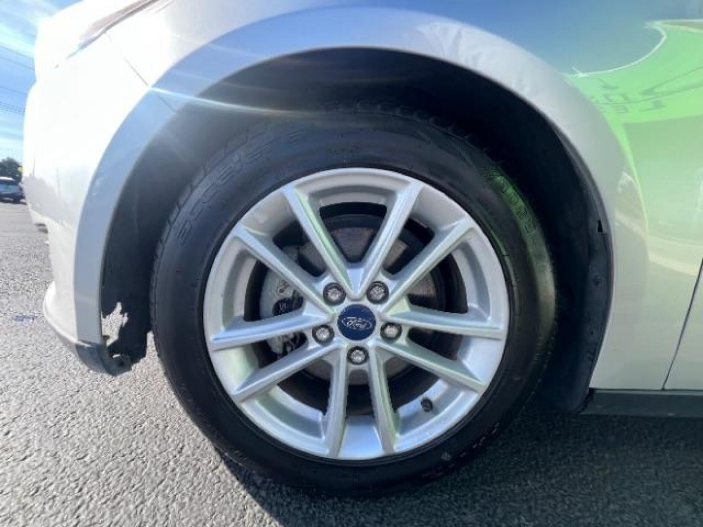 2017 Ingot Silver Metallic /Charcoal Black Ford Focus SE (1FADP3K2XHL) with an 2L I-4 gasoline direct injection engine, Automatic transmission, located at 1865 East Red Hills Pkwy, St. George, 84770, (435) 628-0023, 37.120850, -113.543640 - We specialize in helping ALL people get the best financing available. No matter your credit score, good, bad or none we can get you an amazing rate. Had a bankruptcy, divorce, or repossessions? We give you the green light to get your credit back on the road. Low down and affordable payments that fit - Photo#8