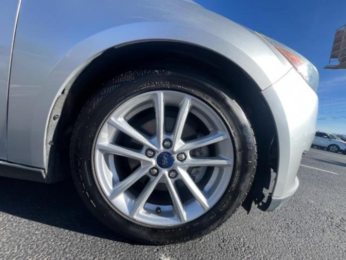 2017 Ingot Silver Metallic /Charcoal Black Ford Focus SE (1FADP3K2XHL) with an 2L I-4 gasoline direct injection engine, Automatic transmission, located at 1865 East Red Hills Pkwy, St. George, 84770, (435) 628-0023, 37.120850, -113.543640 - We specialize in helping ALL people get the best financing available. No matter your credit score, good, bad or none we can get you an amazing rate. Had a bankruptcy, divorce, or repossessions? We give you the green light to get your credit back on the road. Low down and affordable payments that fit - Photo#9