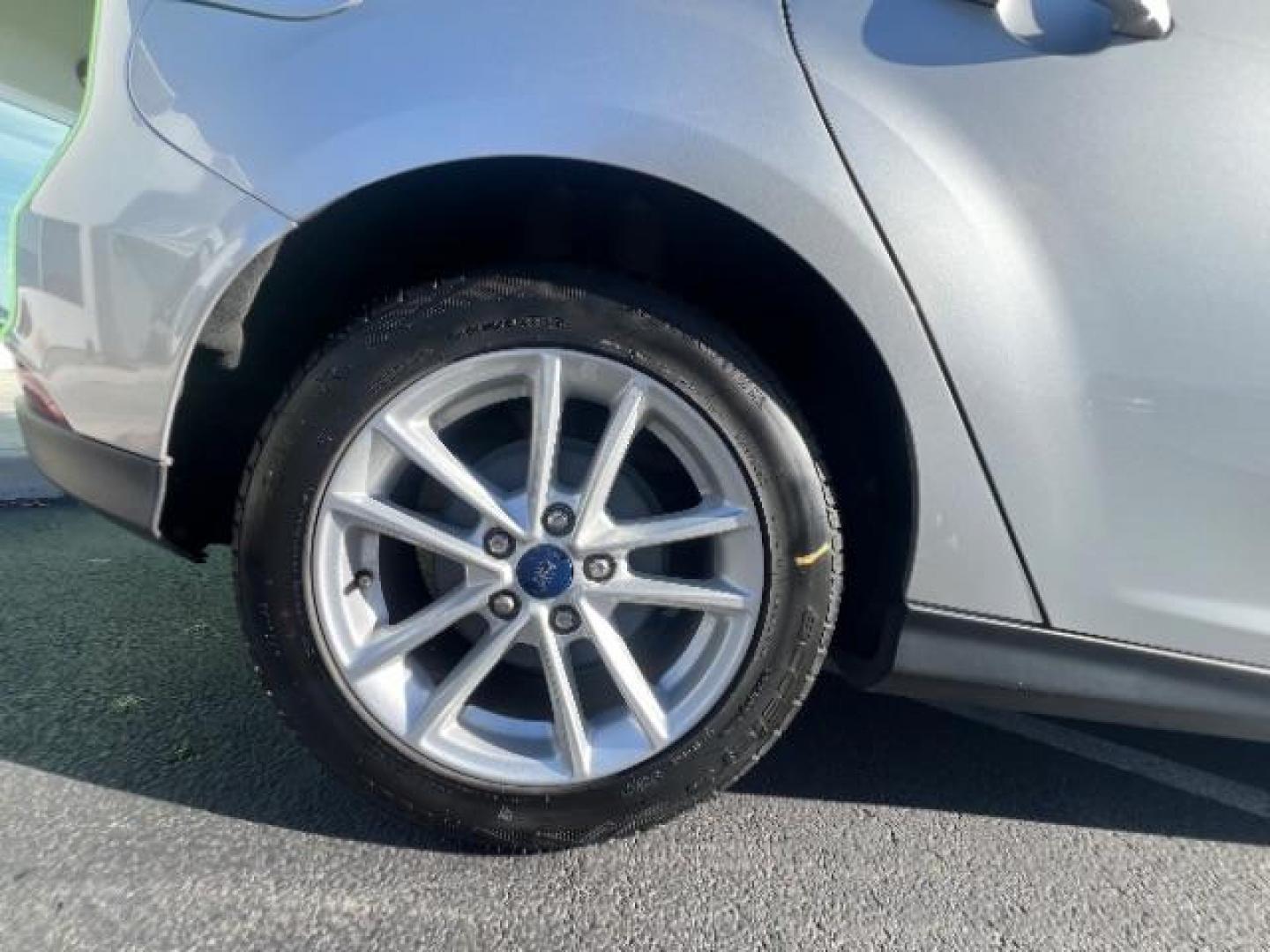 2017 Ingot Silver Metallic /Charcoal Black Ford Focus SE (1FADP3K2XHL) with an 2L I-4 gasoline direct injection engine, Automatic transmission, located at 1865 East Red Hills Pkwy, St. George, 84770, (435) 628-0023, 37.120850, -113.543640 - We specialize in helping ALL people get the best financing available. No matter your credit score, good, bad or none we can get you an amazing rate. Had a bankruptcy, divorce, or repossessions? We give you the green light to get your credit back on the road. Low down and affordable payments that fit - Photo#11