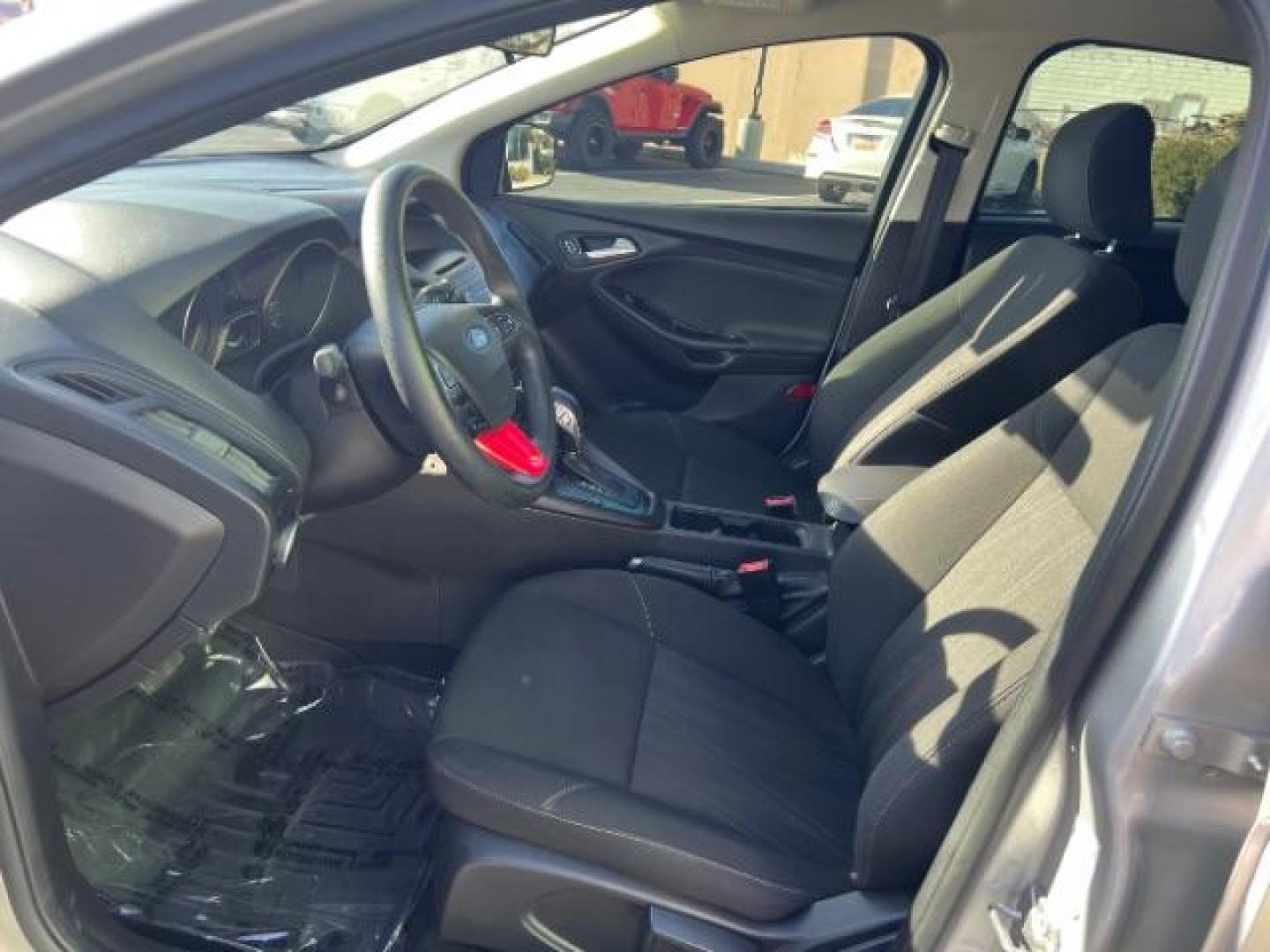 2017 Ingot Silver Metallic /Charcoal Black Ford Focus SE (1FADP3K2XHL) with an 2L I-4 gasoline direct injection engine, Automatic transmission, located at 1865 East Red Hills Pkwy, St. George, 84770, (435) 628-0023, 37.120850, -113.543640 - We specialize in helping ALL people get the best financing available. No matter your credit score, good, bad or none we can get you an amazing rate. Had a bankruptcy, divorce, or repossessions? We give you the green light to get your credit back on the road. Low down and affordable payments that fit - Photo#14