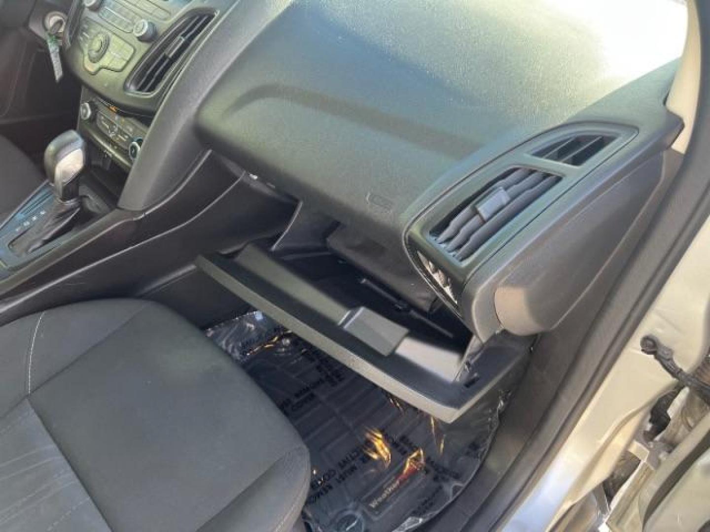 2017 Ingot Silver Metallic /Charcoal Black Ford Focus SE (1FADP3K2XHL) with an 2L I-4 gasoline direct injection engine, Automatic transmission, located at 1865 East Red Hills Pkwy, St. George, 84770, (435) 628-0023, 37.120850, -113.543640 - We specialize in helping ALL people get the best financing available. No matter your credit score, good, bad or none we can get you an amazing rate. Had a bankruptcy, divorce, or repossessions? We give you the green light to get your credit back on the road. Low down and affordable payments that fit - Photo#28