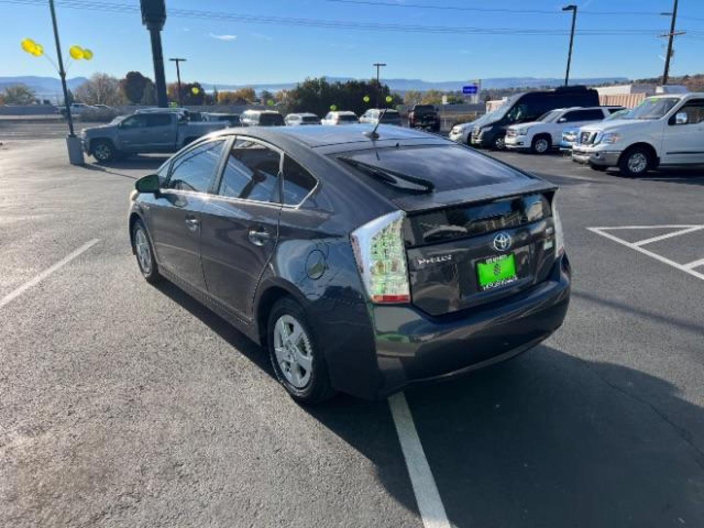 2011 Winter Gray Metallic /Dark Gray Toyota Prius One | Two | Three | Four | Five (JTDKN3DU1B0) with an 1.8L I-4 DOHC engine, Automatic transmission, located at 1865 East Red Hills Pkwy, St. George, 84770, (435) 628-0023, 37.120850, -113.543640 - We specialize in helping ALL people get the best financing available. No matter your credit score, good, bad or none we can get you an amazing rate. Had a bankruptcy, divorce, or repossessions? We give you the green light to get your credit back on the road. Low down and affordable payments that fit - Photo#4