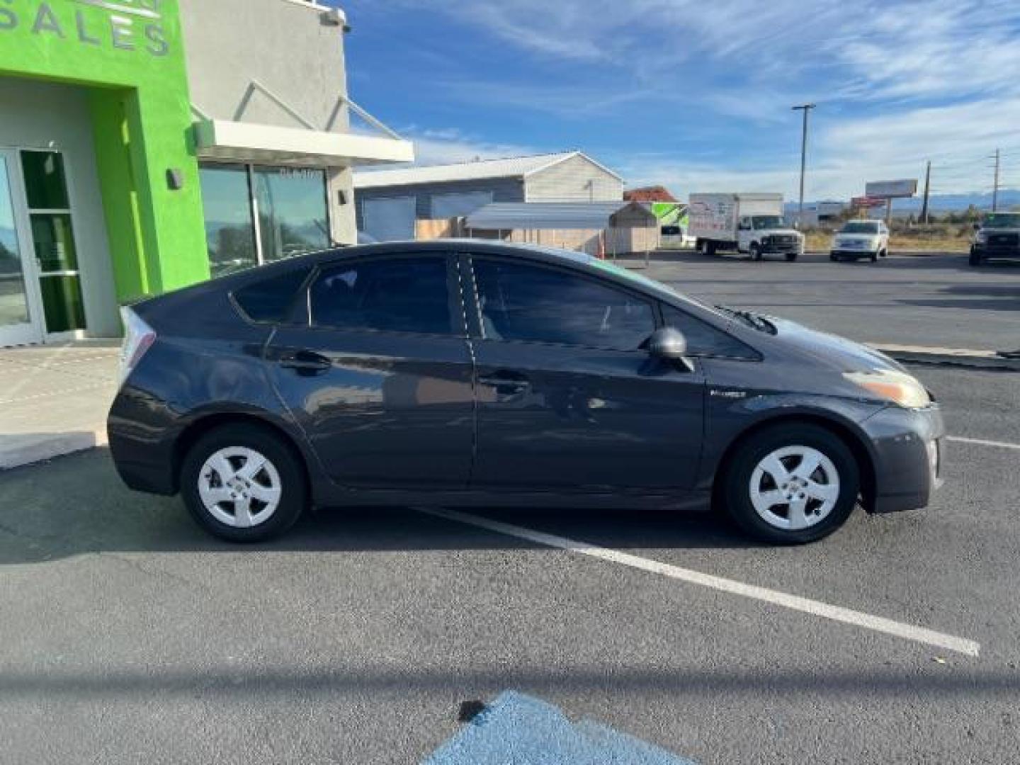 2011 Winter Gray Metallic /Dark Gray Toyota Prius One | Two | Three | Four | Five (JTDKN3DU1B0) with an 1.8L I-4 DOHC engine, Automatic transmission, located at 1865 East Red Hills Pkwy, St. George, 84770, (435) 628-0023, 37.120850, -113.543640 - We specialize in helping ALL people get the best financing available. No matter your credit score, good, bad or none we can get you an amazing rate. Had a bankruptcy, divorce, or repossessions? We give you the green light to get your credit back on the road. Low down and affordable payments that fit - Photo#7