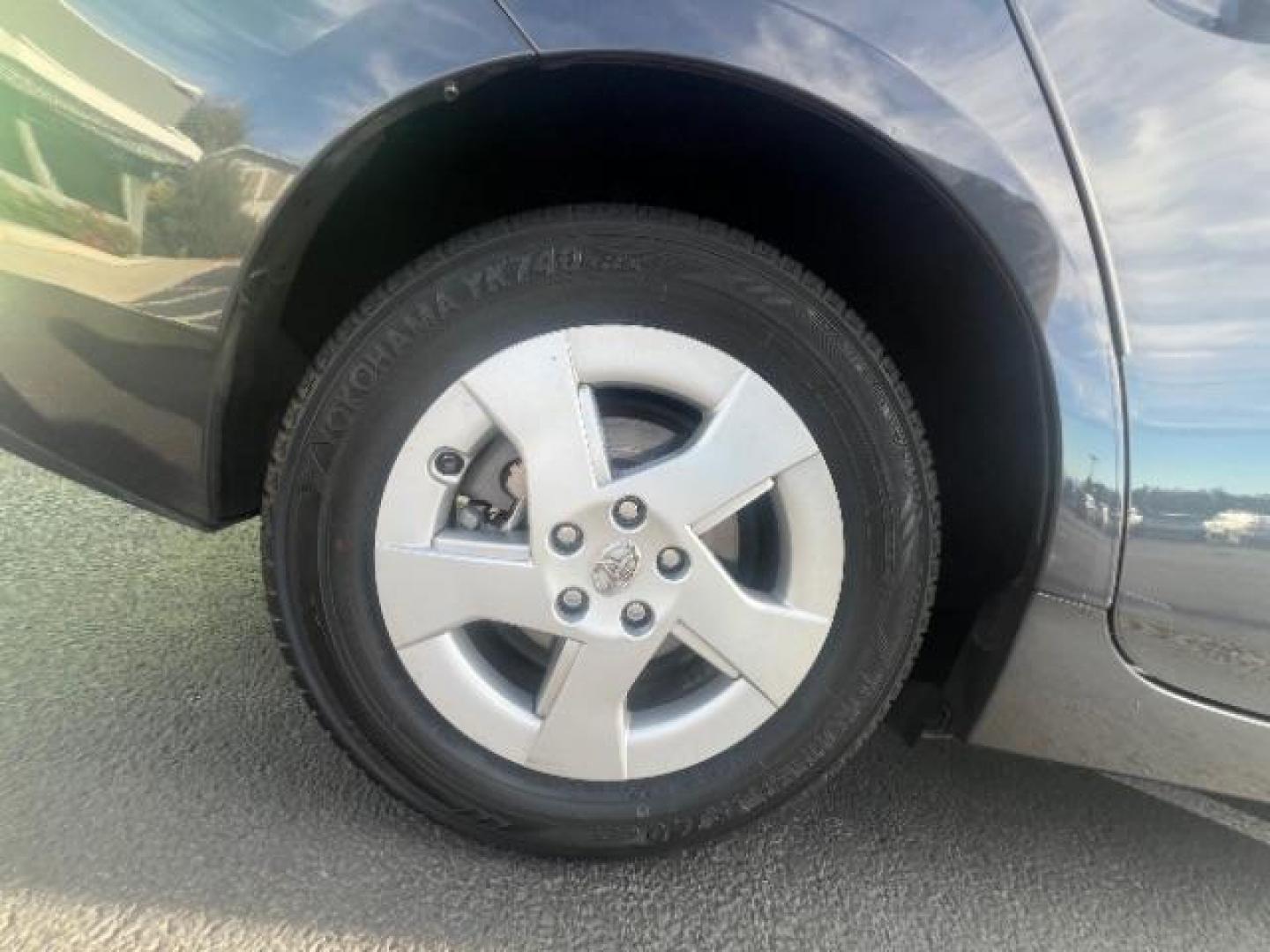 2011 Winter Gray Metallic /Dark Gray Toyota Prius One | Two | Three | Four | Five (JTDKN3DU1B0) with an 1.8L I-4 DOHC engine, Automatic transmission, located at 1865 East Red Hills Pkwy, St. George, 84770, (435) 628-0023, 37.120850, -113.543640 - We specialize in helping ALL people get the best financing available. No matter your credit score, good, bad or none we can get you an amazing rate. Had a bankruptcy, divorce, or repossessions? We give you the green light to get your credit back on the road. Low down and affordable payments that fit - Photo#11