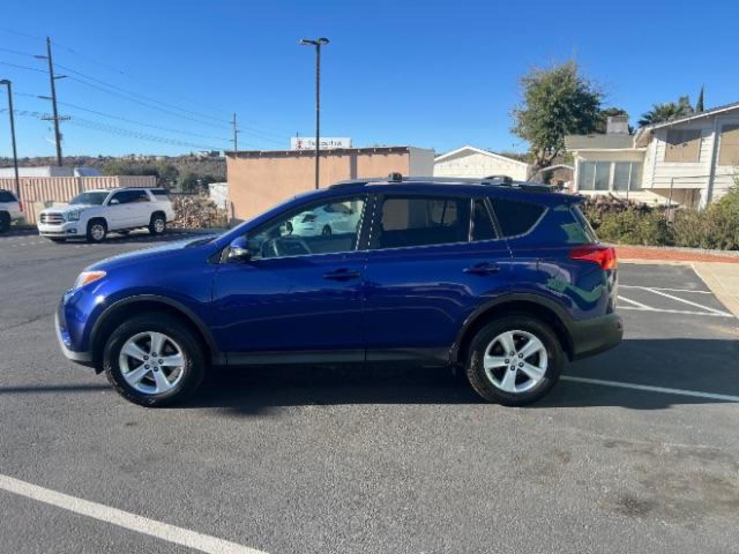 2014 Blue Crush Metallic /Ash Toyota RAV4 XLE (2T3RFREV7EW) with an 2.5L I-4 DOHC engine, Automatic transmission, located at 940 North Main Street, Cedar City, UT, 84720, (435) 628-0023, 37.692936, -113.061897 - We specialize in helping ALL people get the best financing available. No matter your credit score, good, bad or none we can get you an amazing rate. Had a bankruptcy, divorce, or repossessions? We give you the green light to get your credit back on the road. Low down and affordable payments that fit - Photo#3